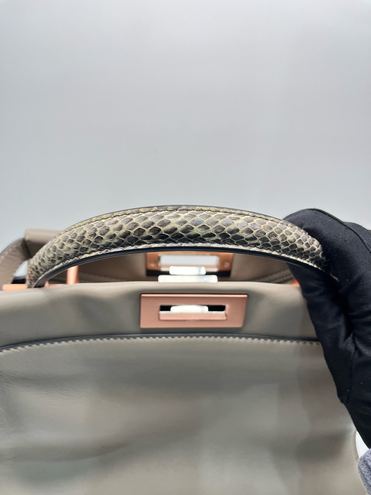 Fendi - Peekaboo - Calfskin - Grey - (medium)