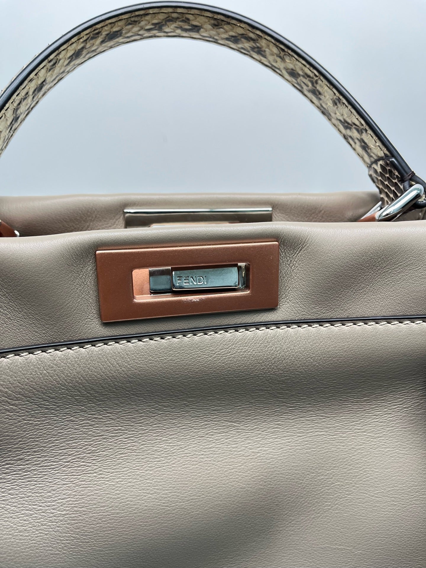 Fendi - Peekaboo - Calfskin - Grey - (medium)