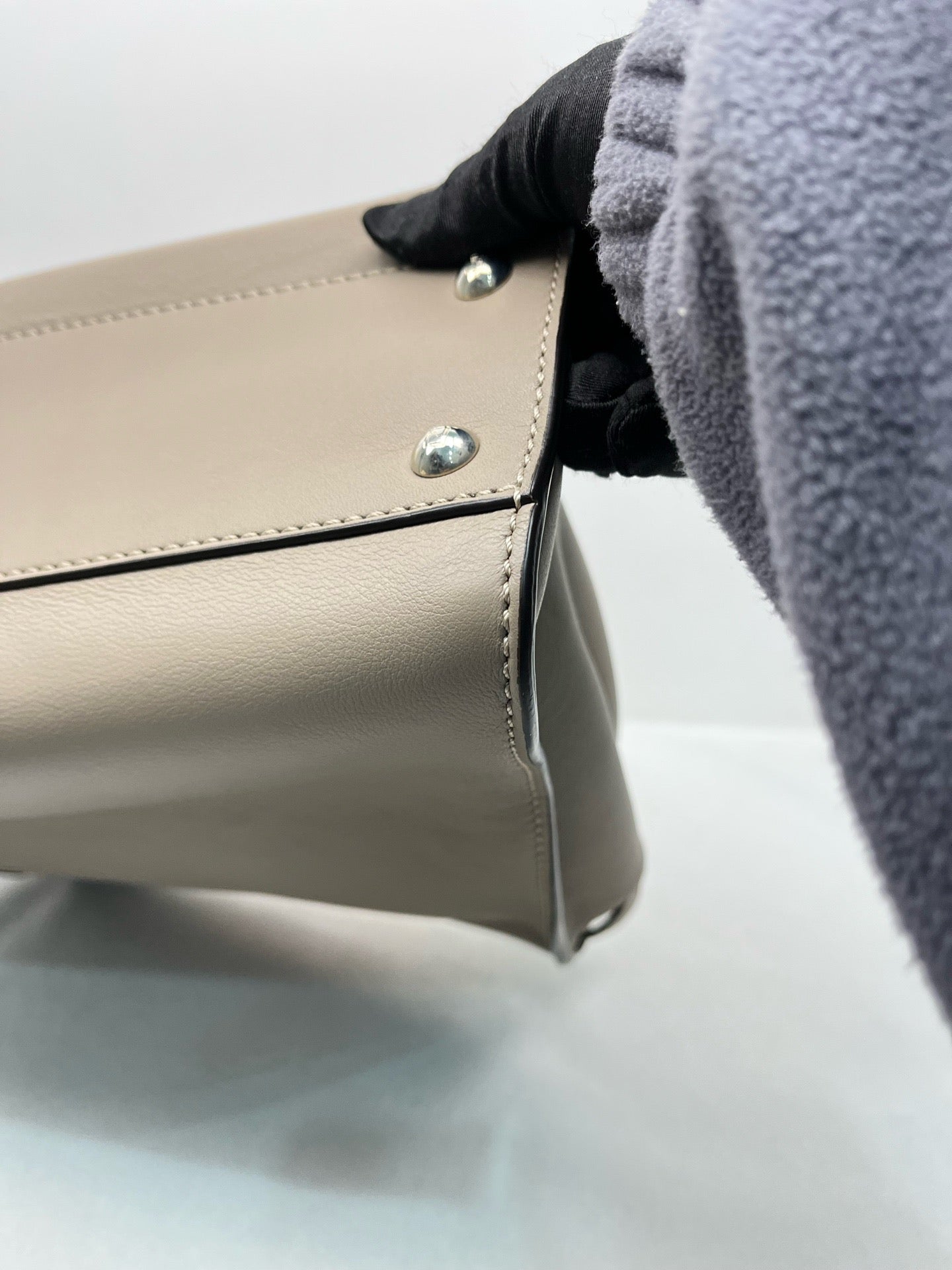 Fendi - Peekaboo - Calfskin - Grey - (medium)