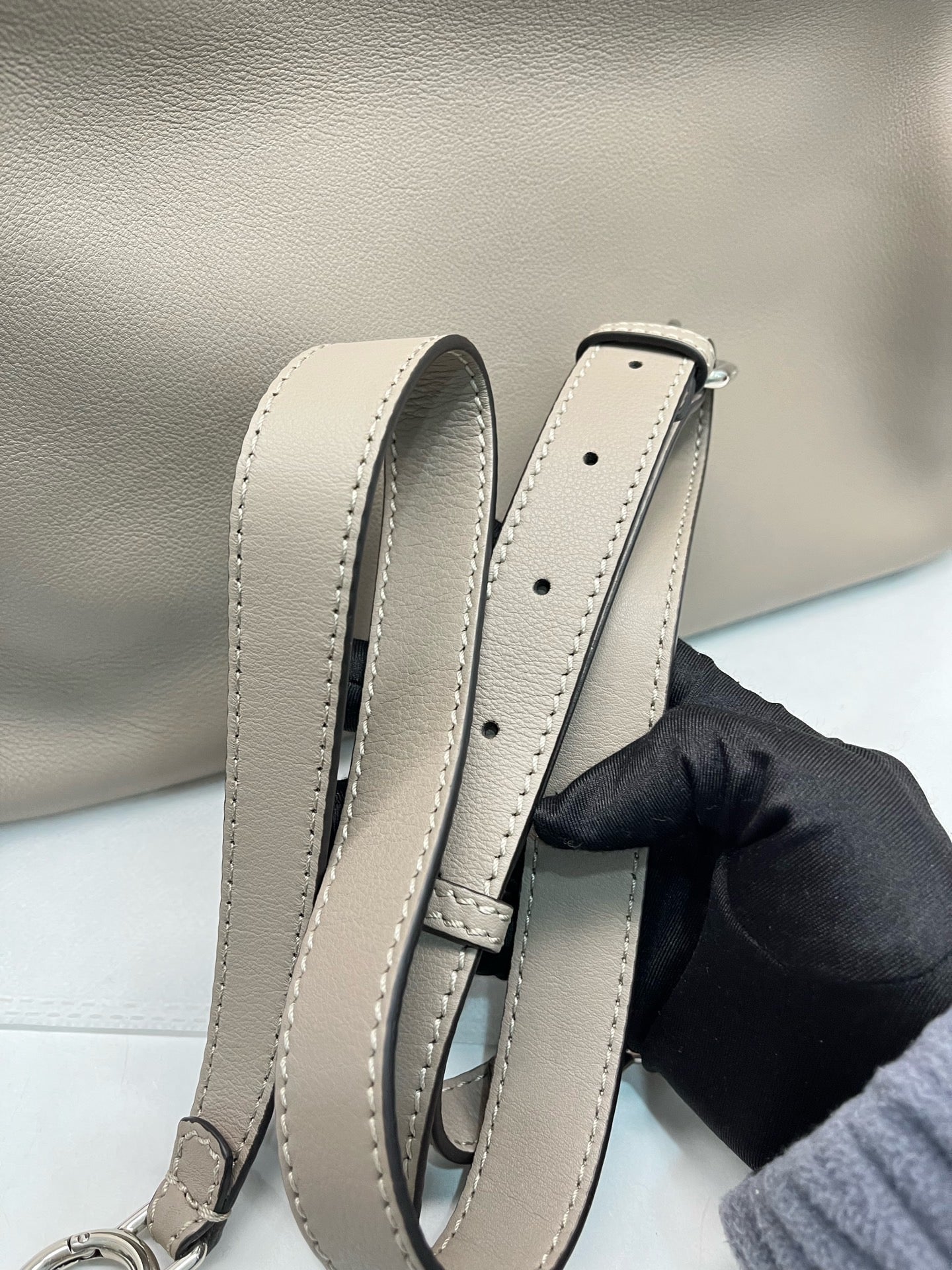 Fendi - Peekaboo - Calfskin - Grey - (medium)