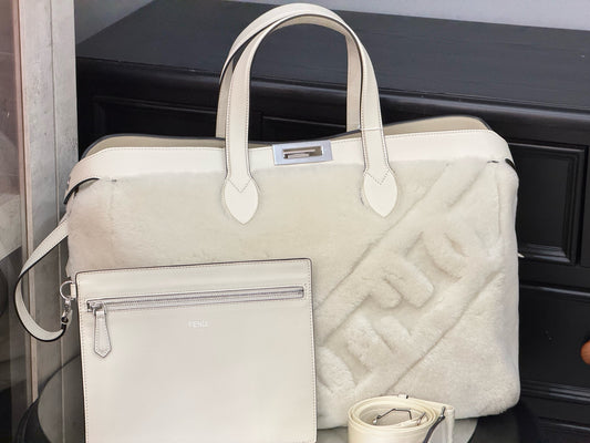 Fendi - Peekaboo - Fur - Shearling - White - (large)