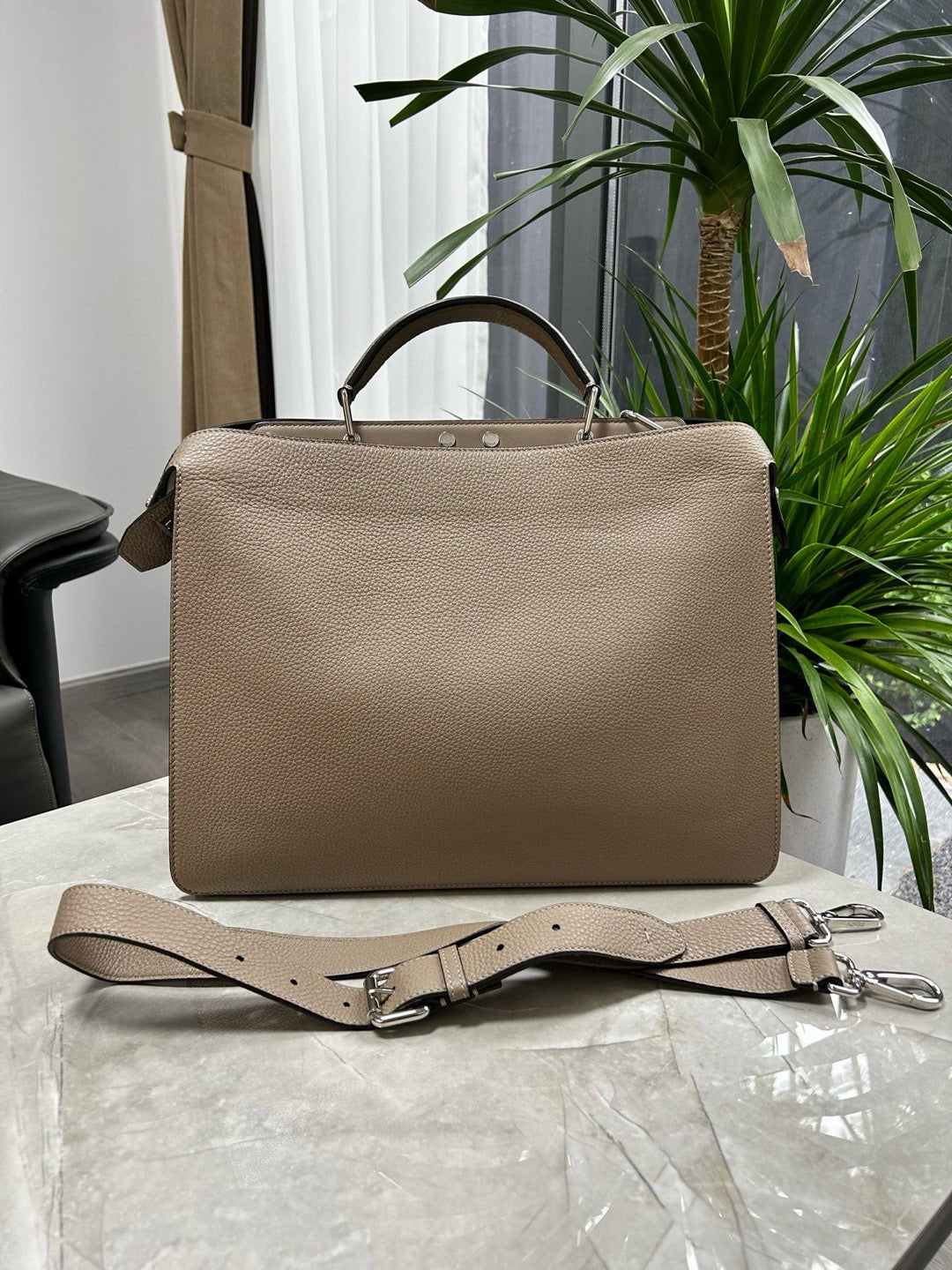 Fendi - Peekaboo Iseeu - Calfskin - Beige - (Large)