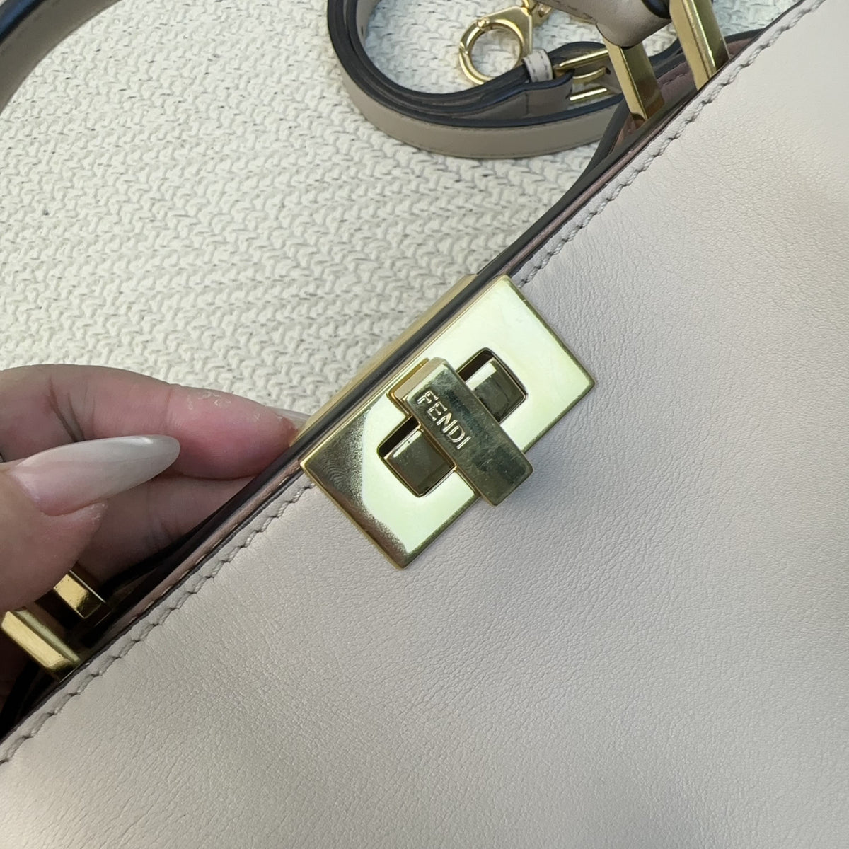 Fendi - Peekaboo ISeeU - Leather - Beige - (medium)