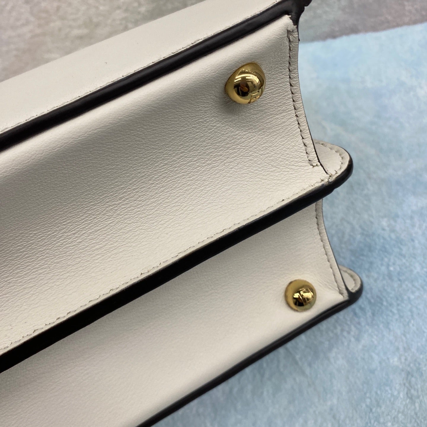 Fendi - Peekaboo ISeeU - Leather - White - (medium)