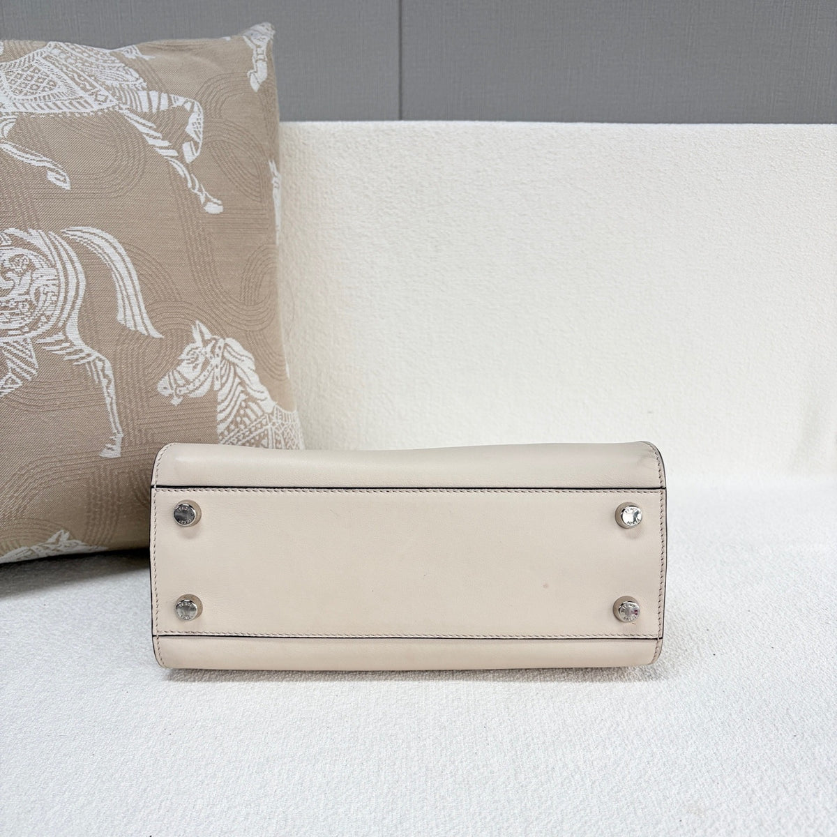 Fendi - Peekaboo - Leather - Beige - (medium)