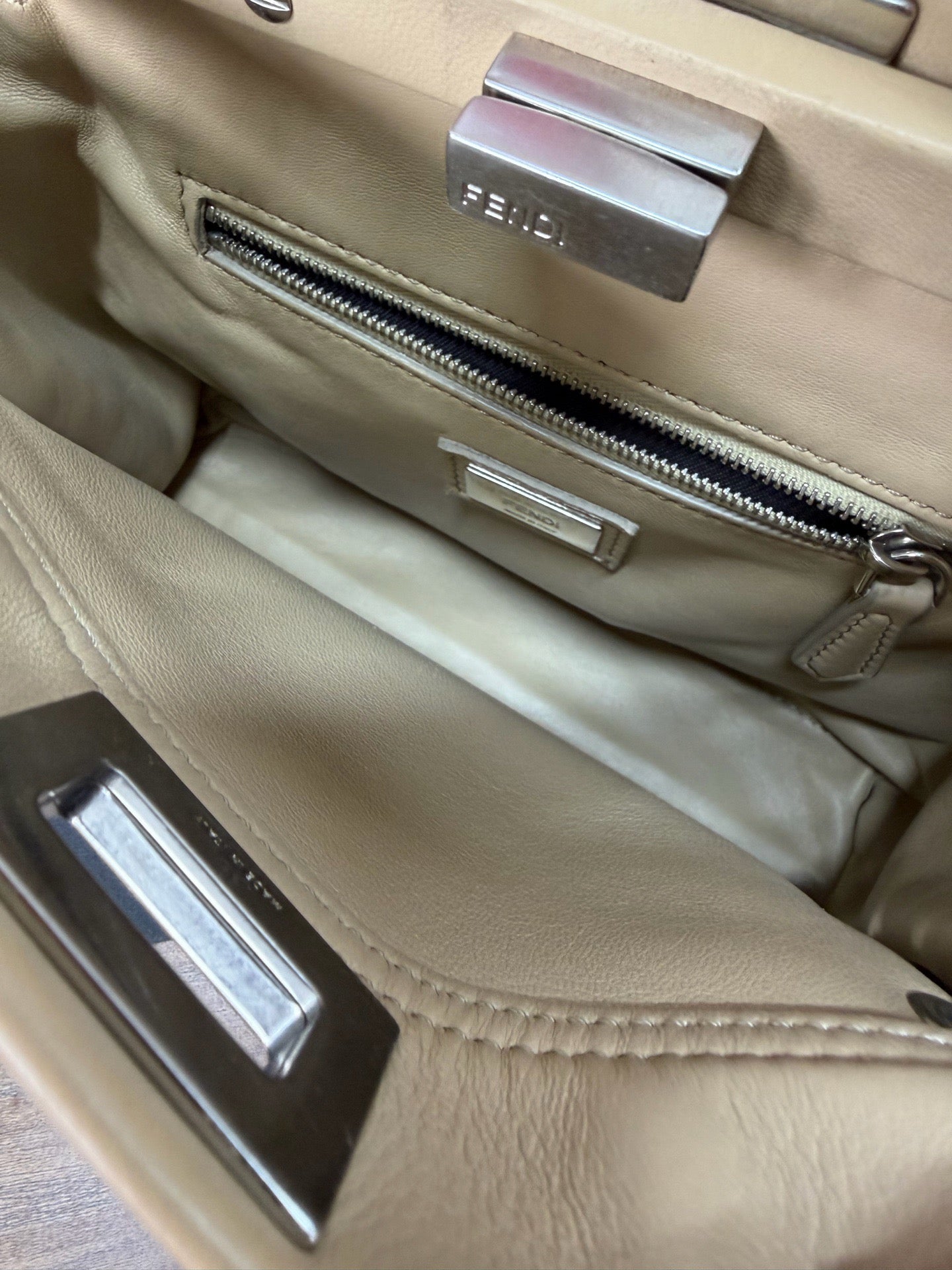 Fendi - Peekaboo - Leather - Beige - (mini)