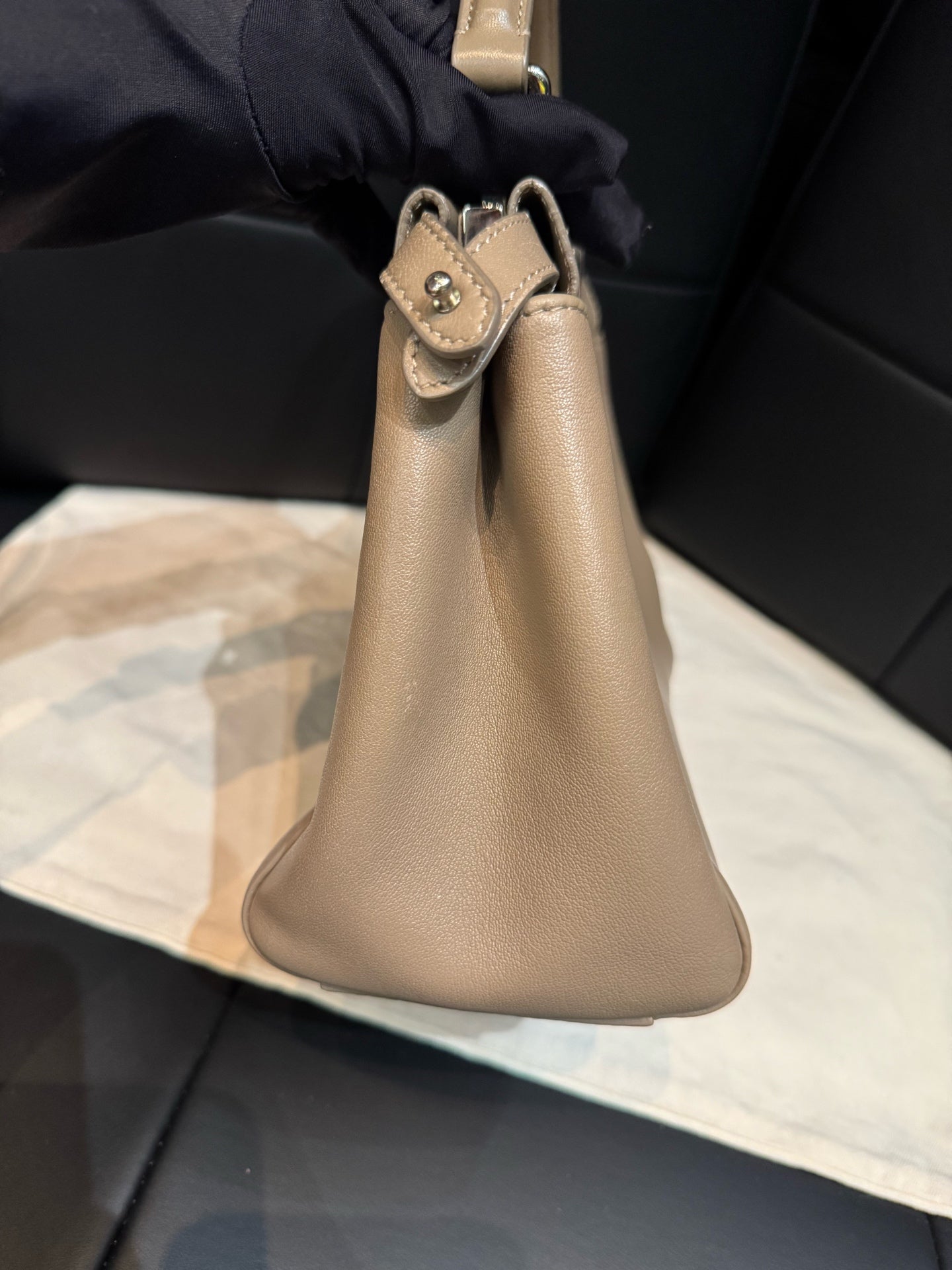 Fendi - Peekaboo - Leather - Beige - (mini)