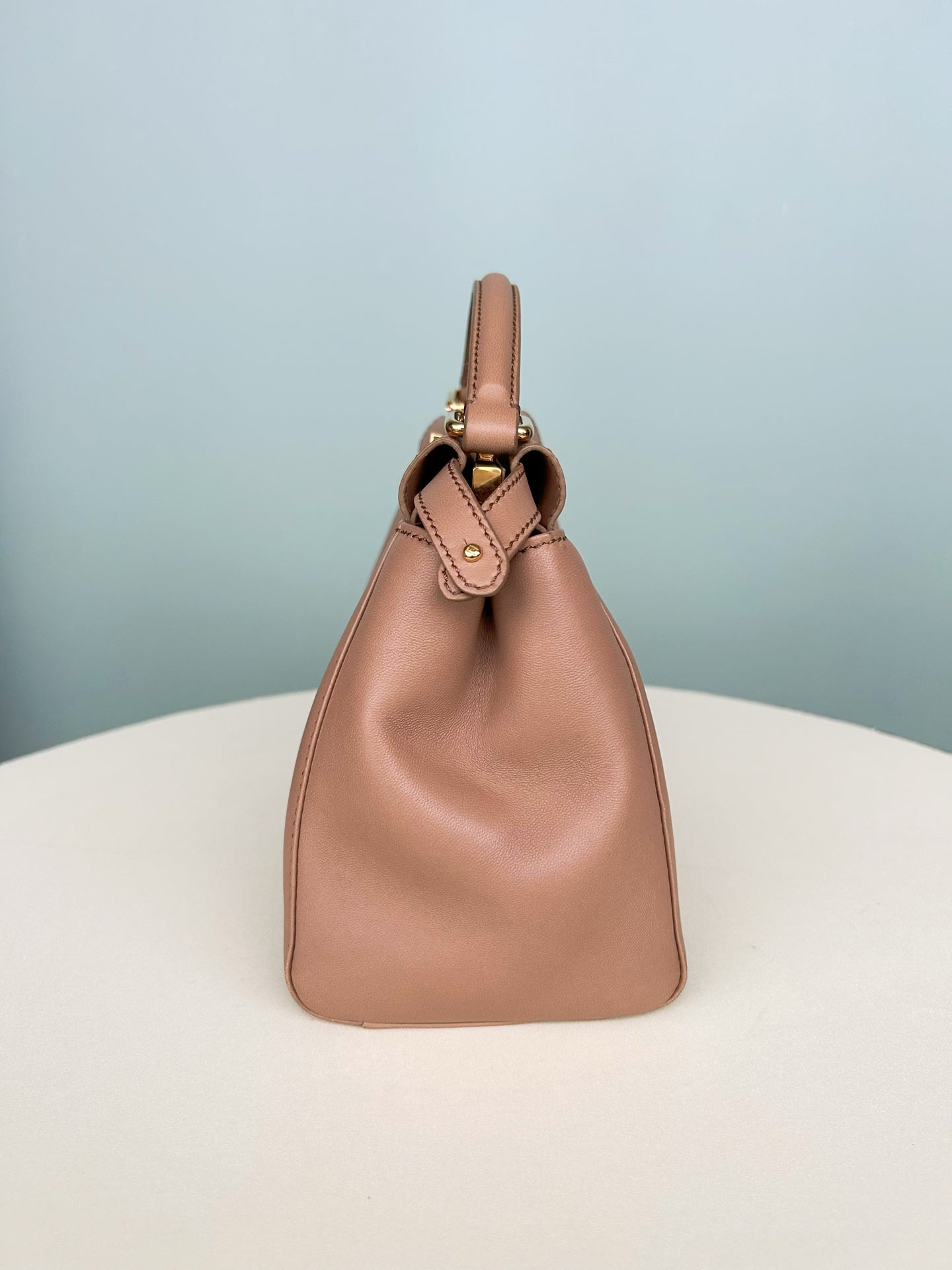 Fendi - Peekaboo - Leather - Beige - (mini)