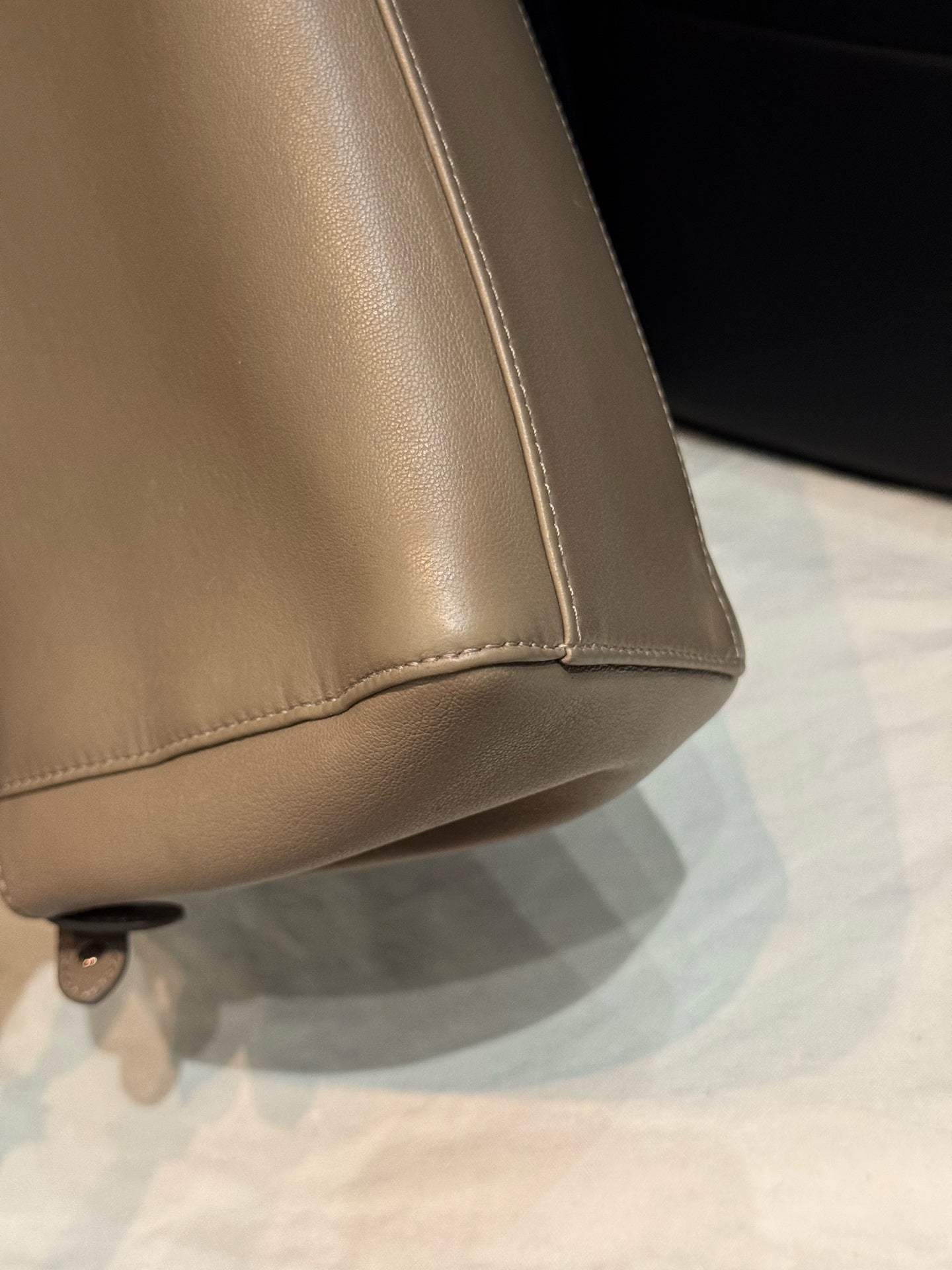 Fendi - Peekaboo - Leather - Beige - (mini)