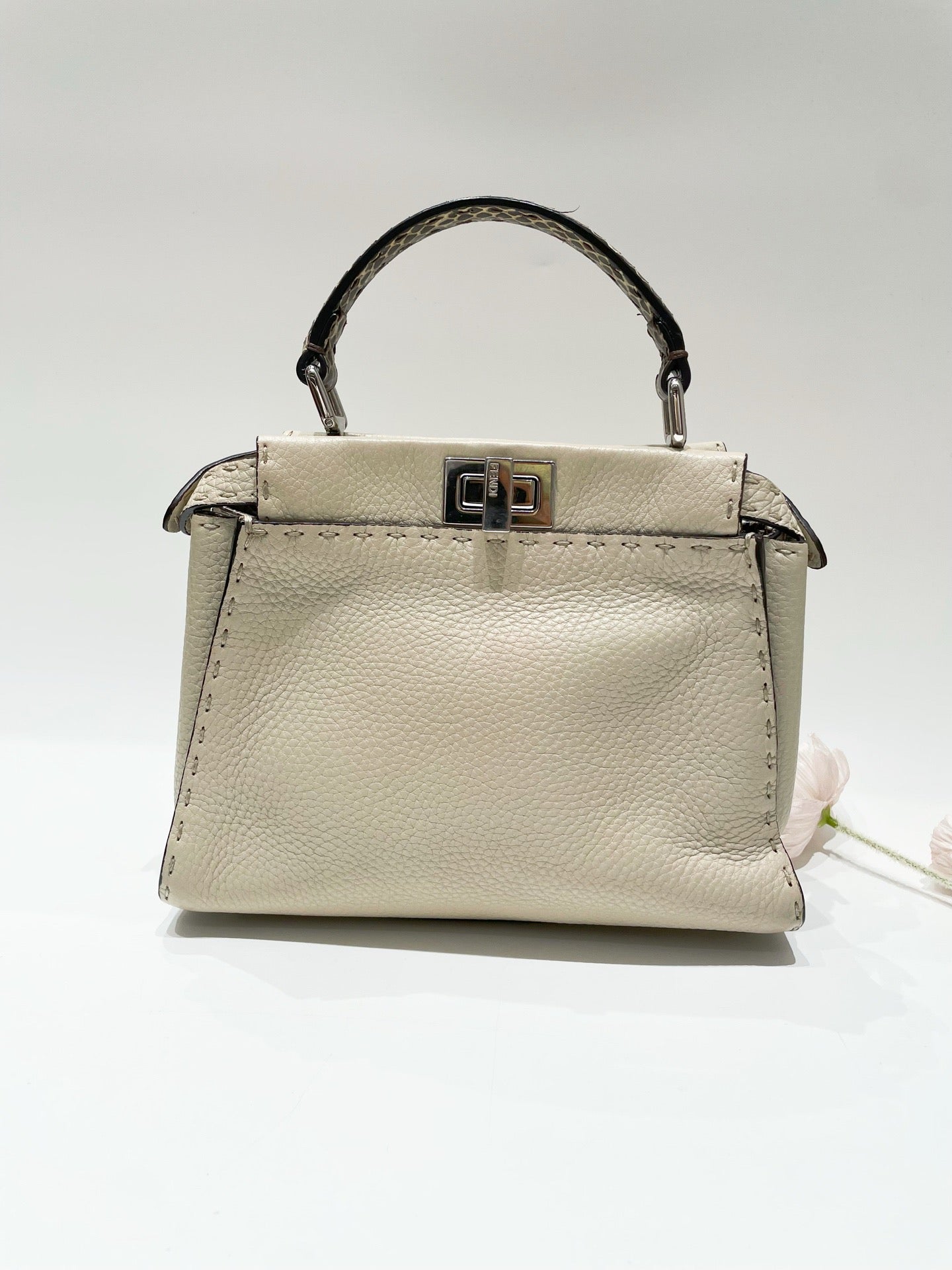 Fendi - Peekaboo - Leather - Beige - (small)