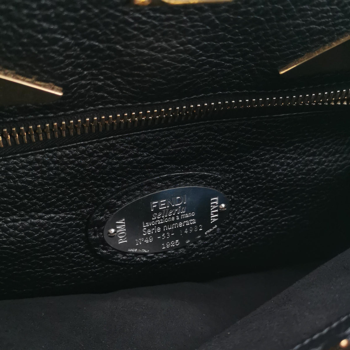 Fendi - Peekaboo - Leather - Black