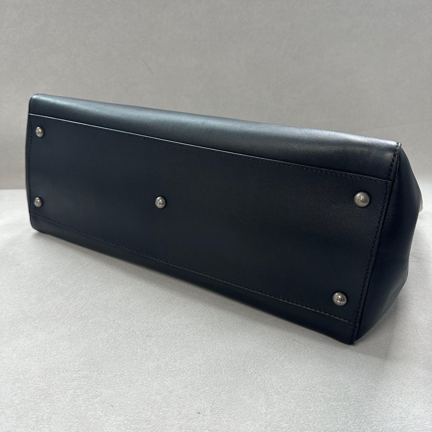 Fendi - Peekaboo - Leather - Black - (Large)