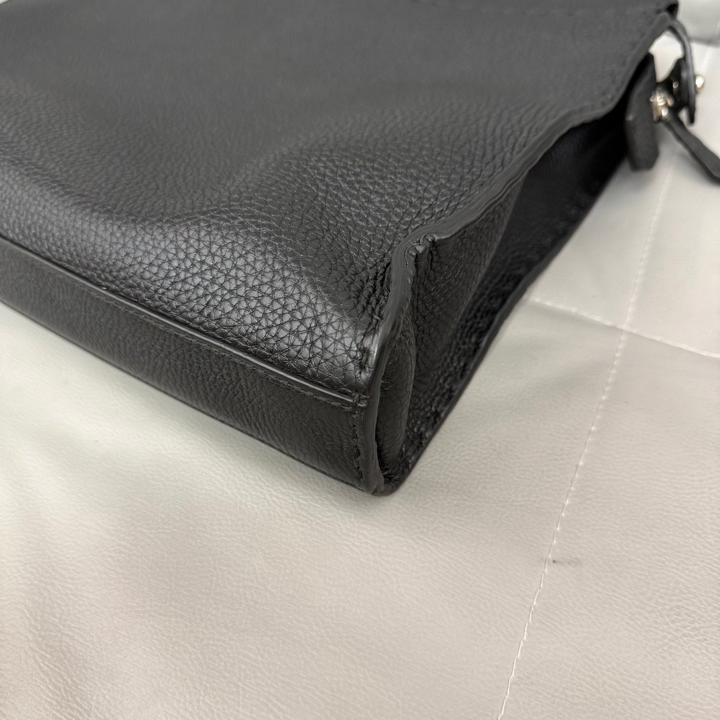 Fendi - Peekaboo - Leather - Black - (large)