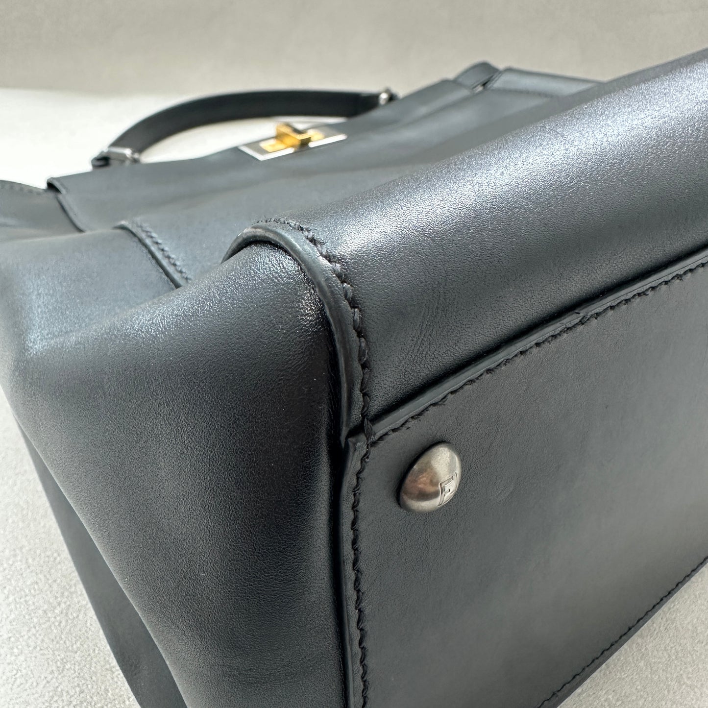 Fendi - Peekaboo - Leather - Black - (Large)