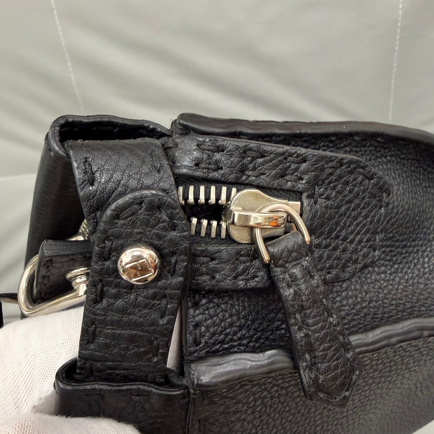 Fendi - Peekaboo - Leather - Black - (large)