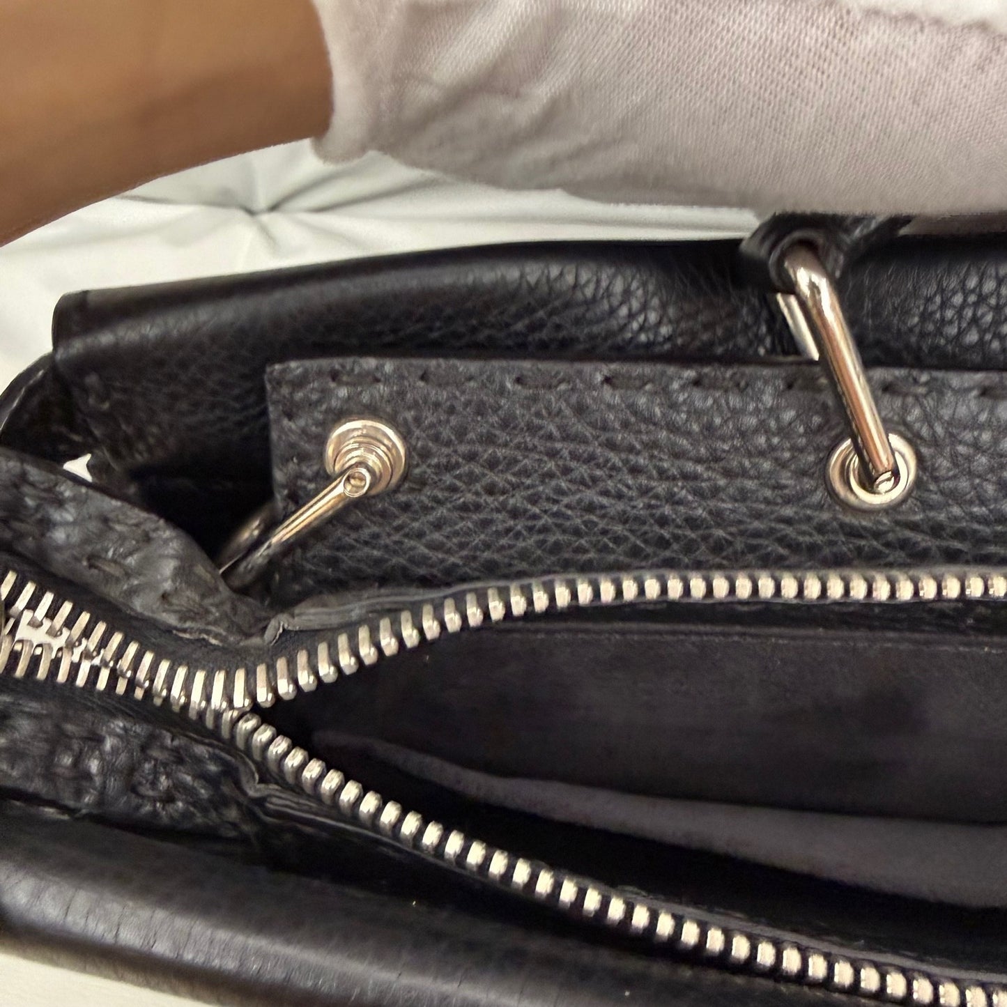 Fendi - Peekaboo - Leather - Black - (large)
