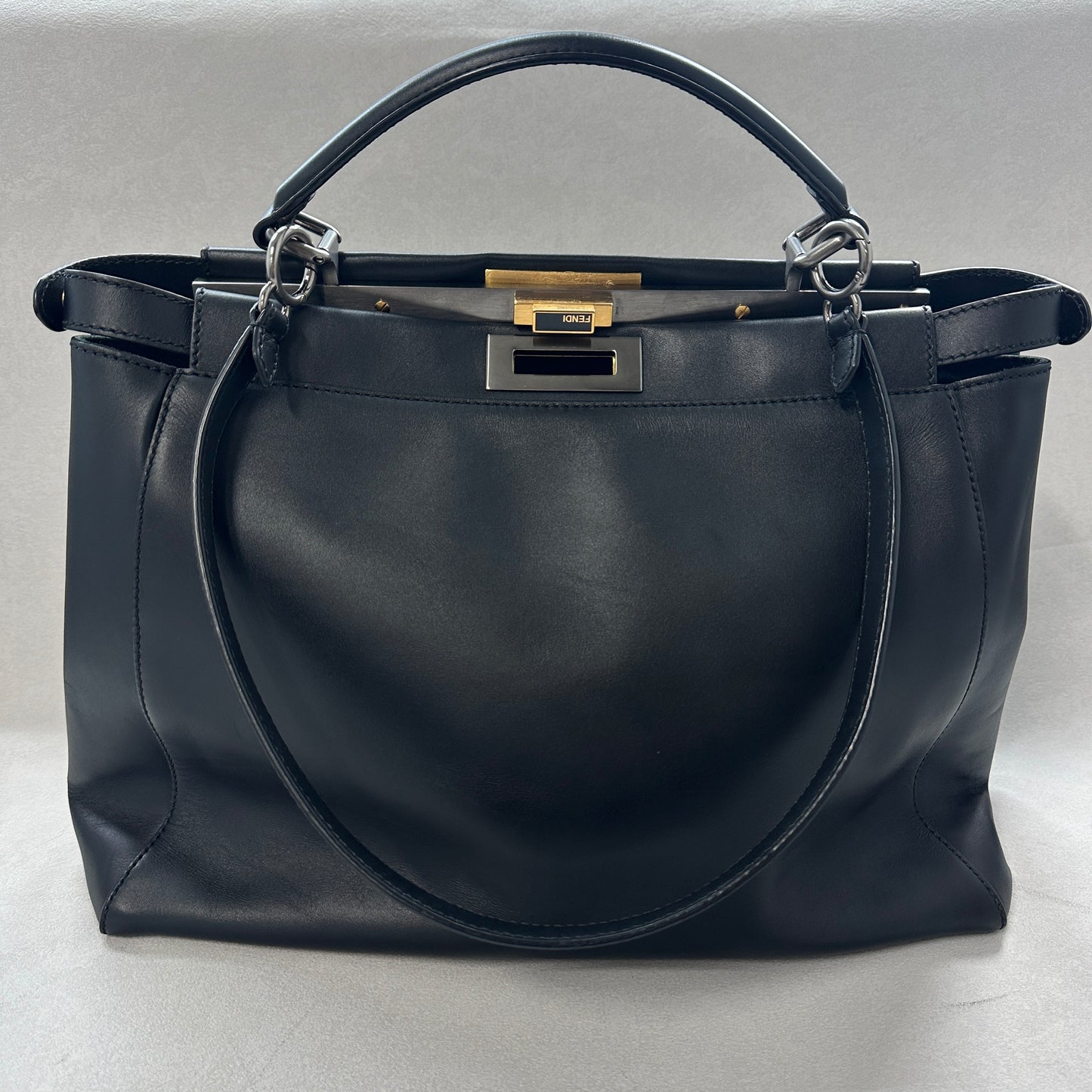 Fendi - Peekaboo - Leather - Black - (Large)