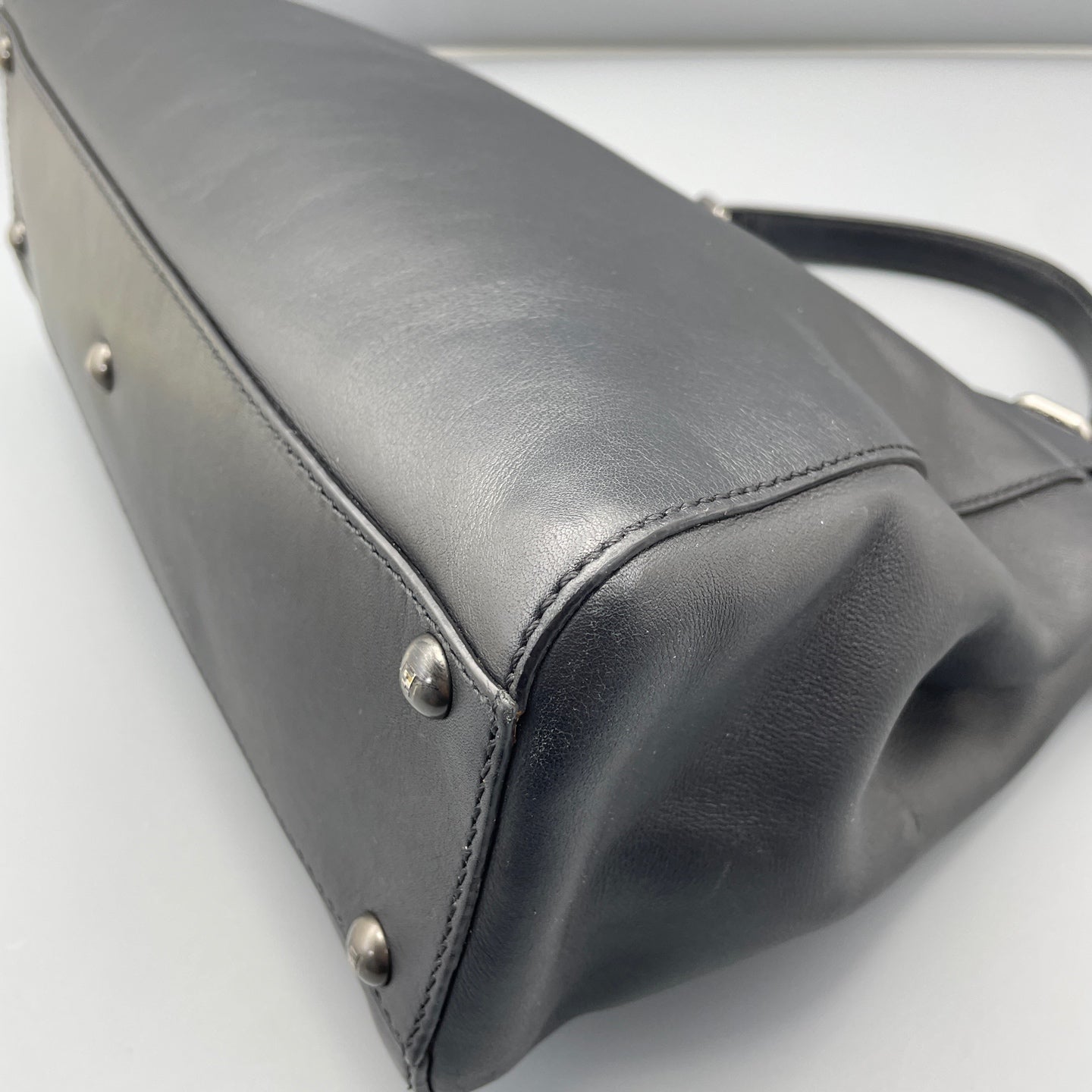 Fendi - Peekaboo - Leather - Black - (medium)