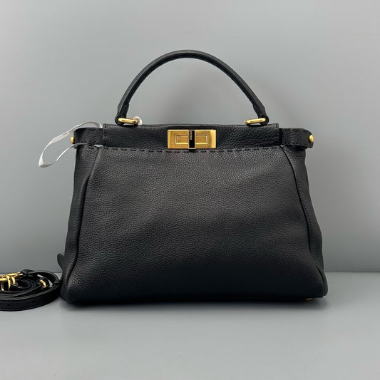 Fendi - Peekaboo - Leather - Black - (medium)