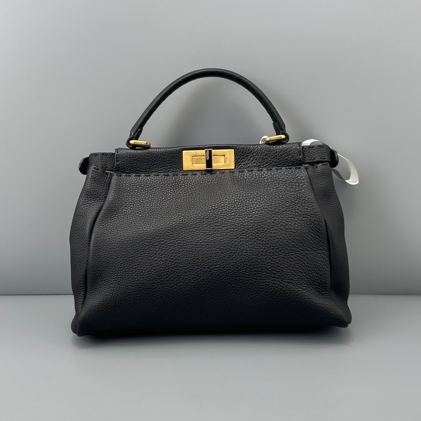Fendi - Peekaboo - Leather - Black - (Medium)