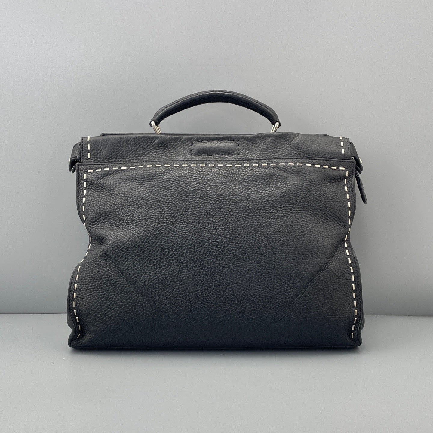 Fendi - Peekaboo - Leather - Black - (medium)