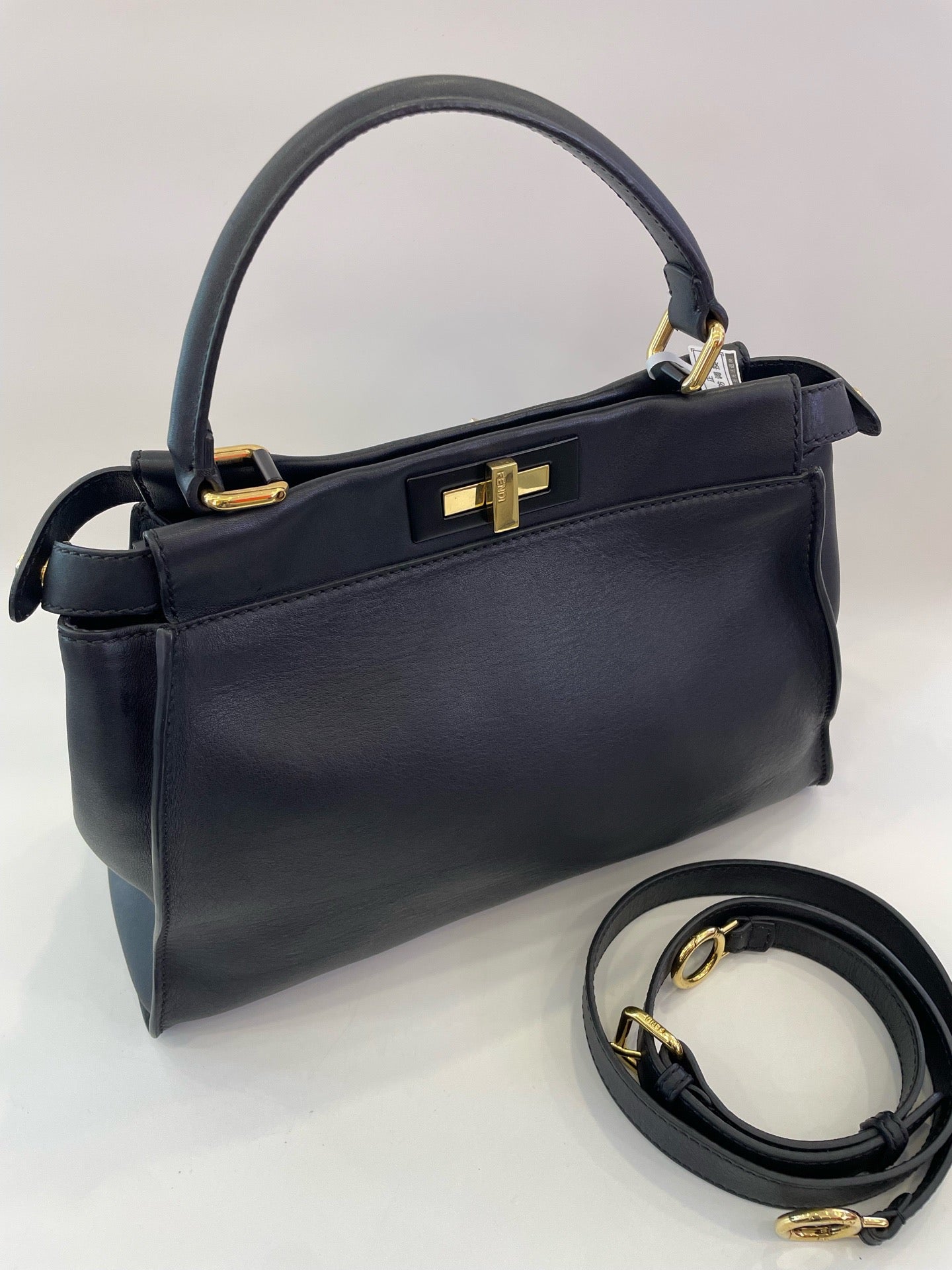 Fendi - Peekaboo - Leather - Black - (medium)