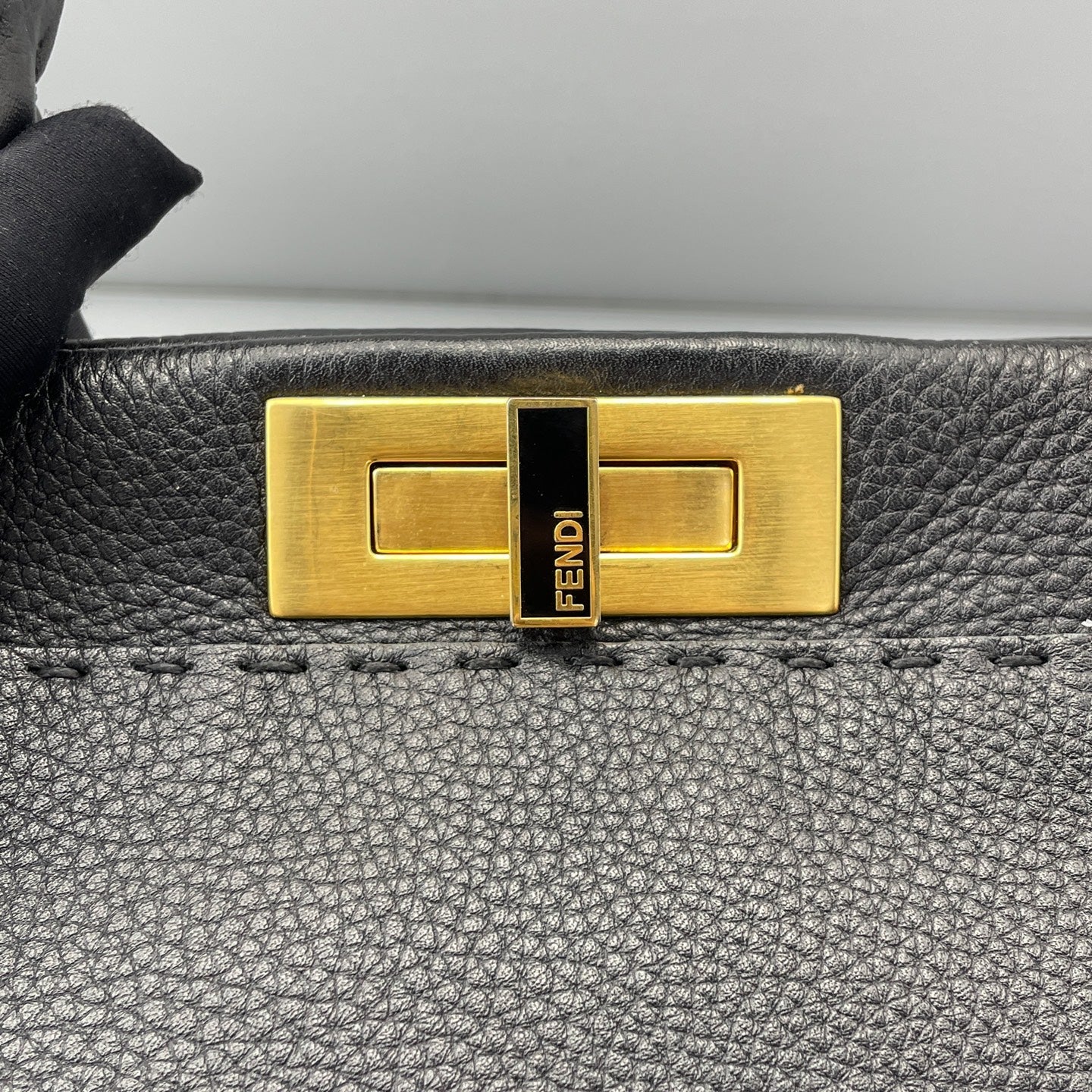 Fendi - Peekaboo - Leather - Black - (Medium)