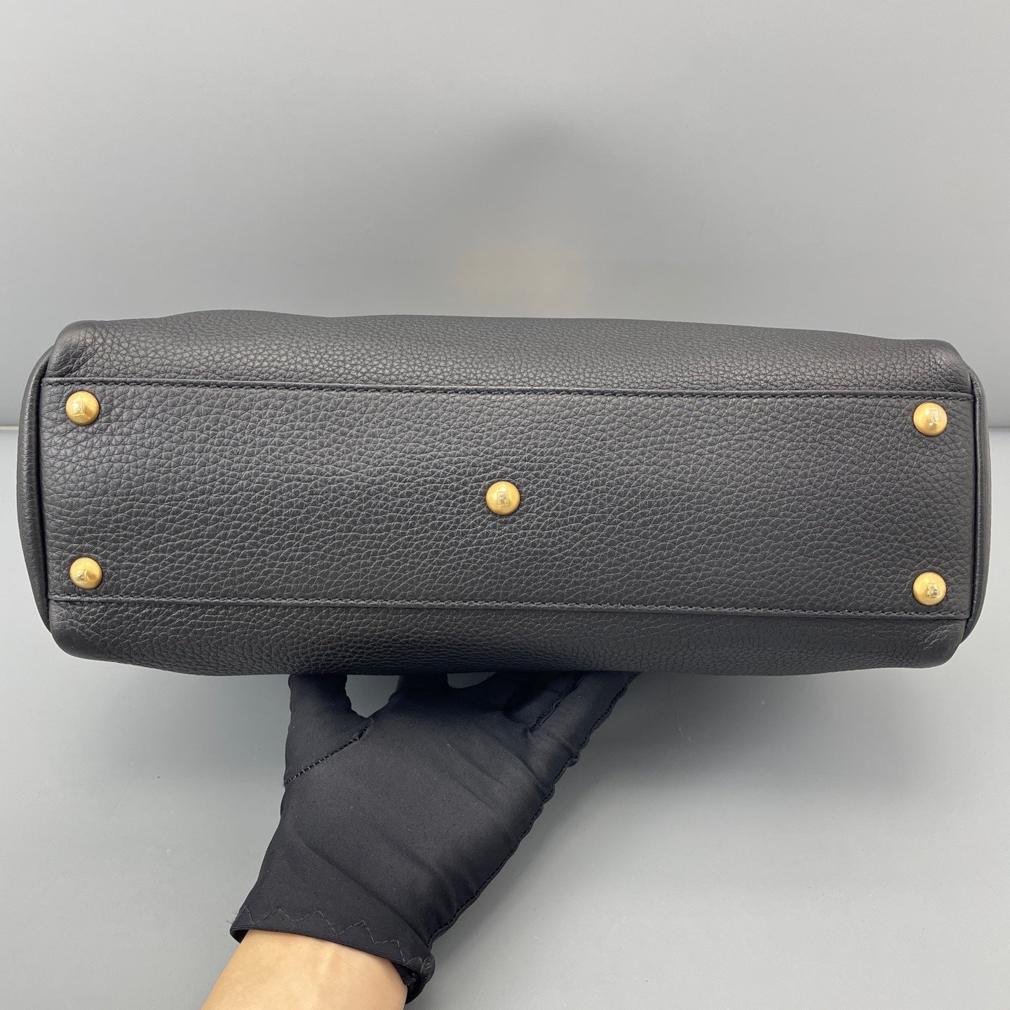 Fendi - Peekaboo - Leather - Black - (medium)