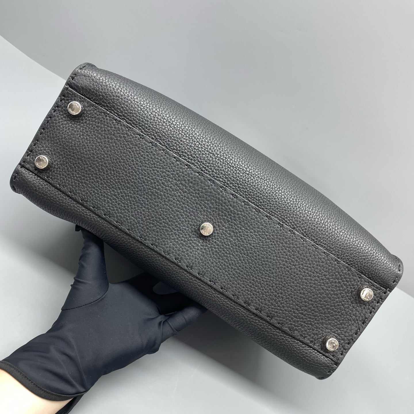 Fendi - Peekaboo - Leather - Black - (Medium)