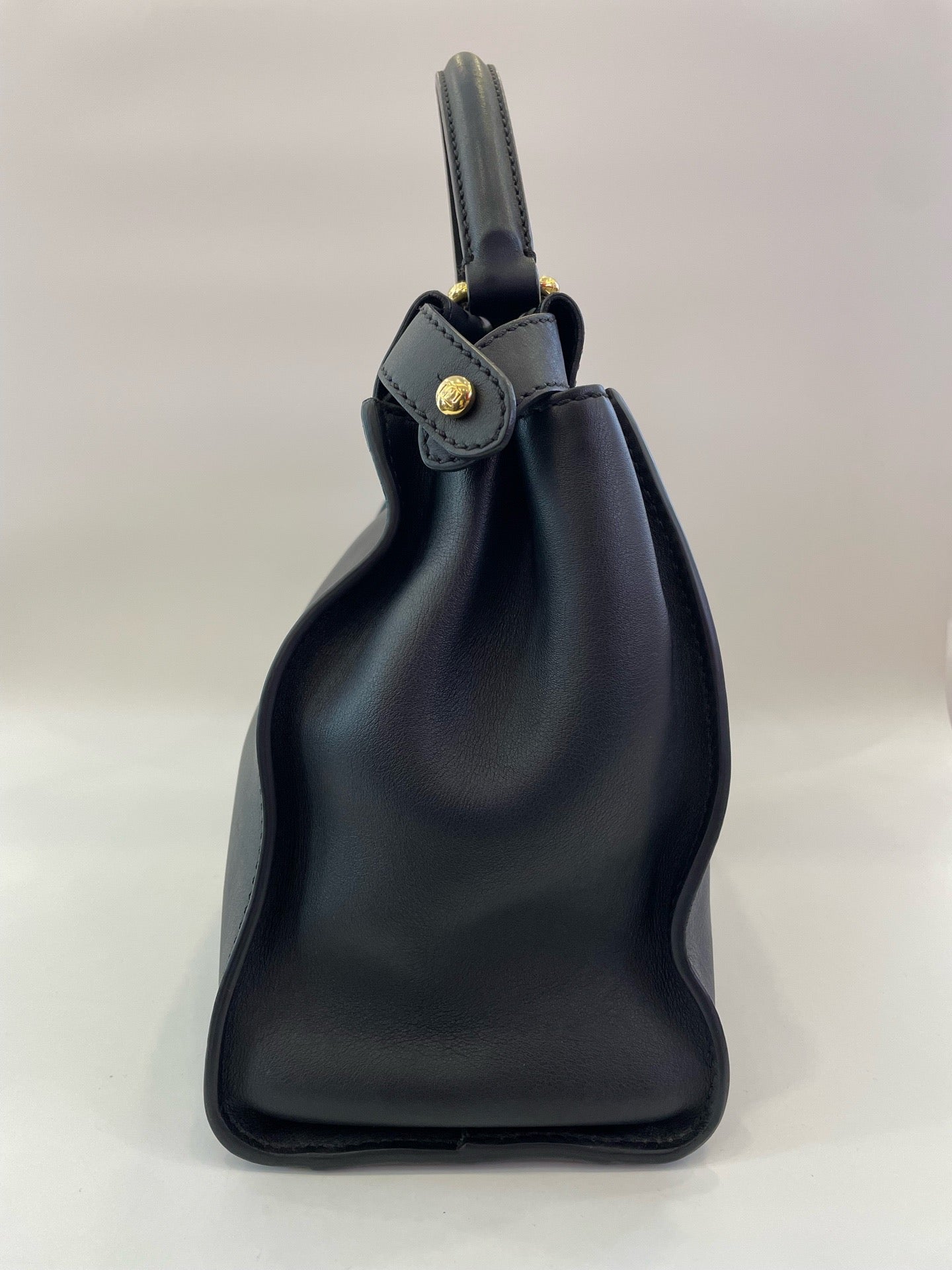 Fendi - Peekaboo - Leather - Black - (medium)