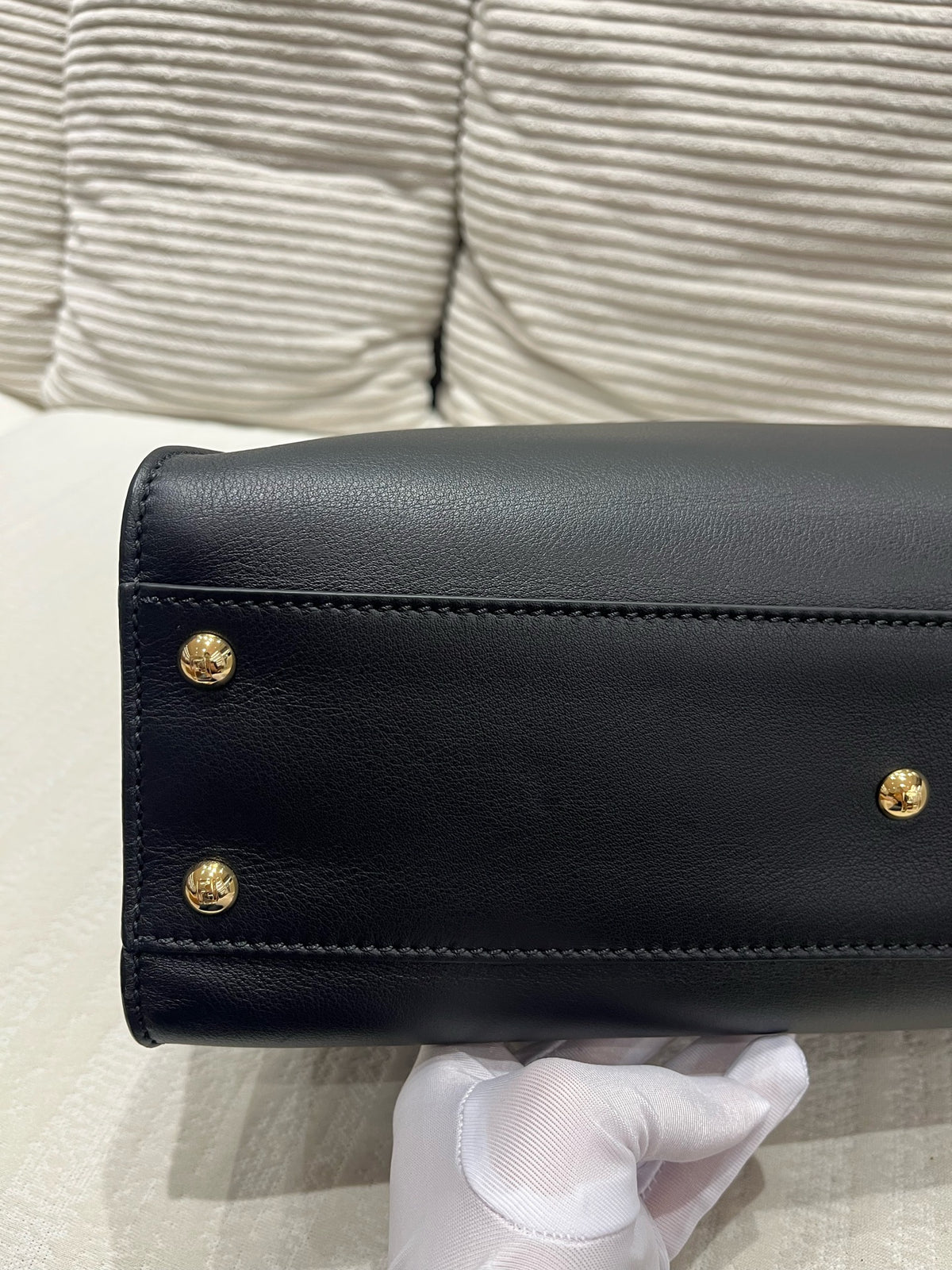 Fendi - Peekaboo - Leather - Black - (medium)