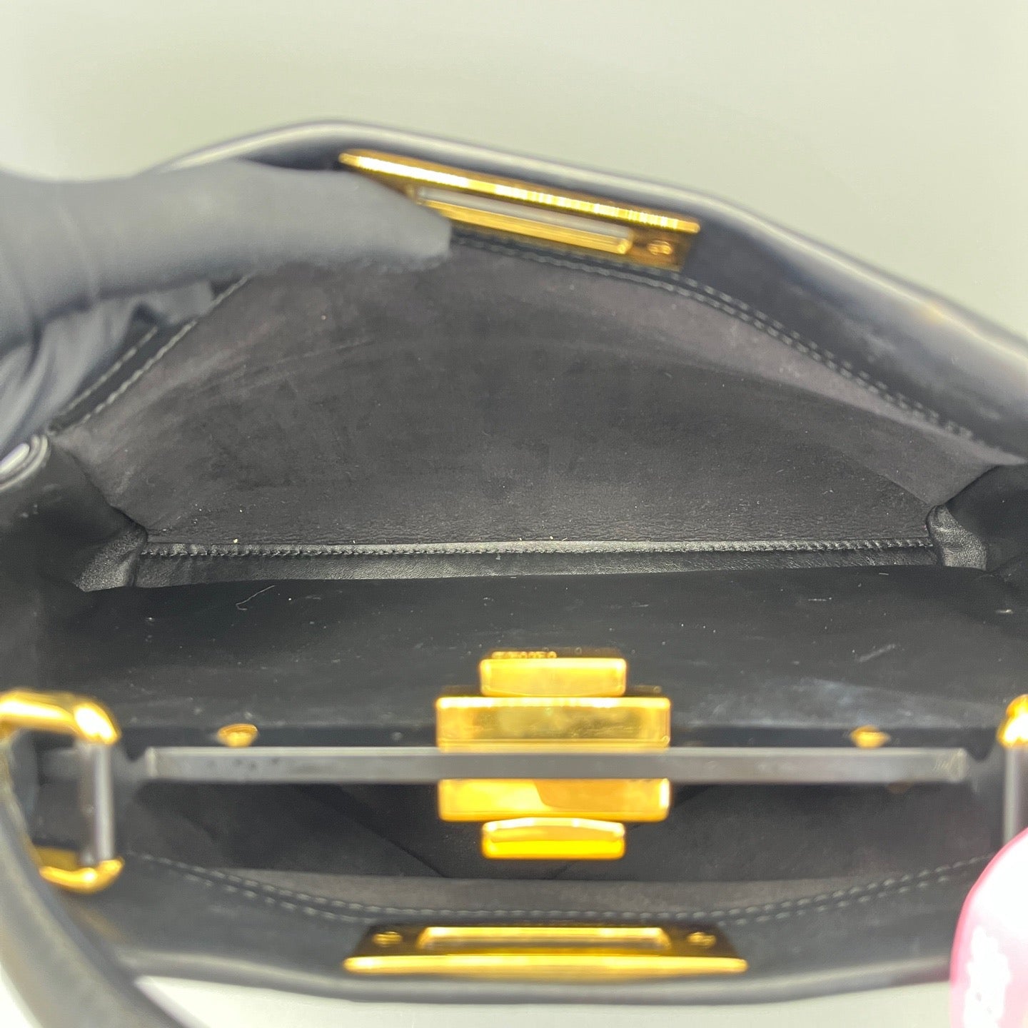 Fendi - Peekaboo - Leather - Black - (medium)