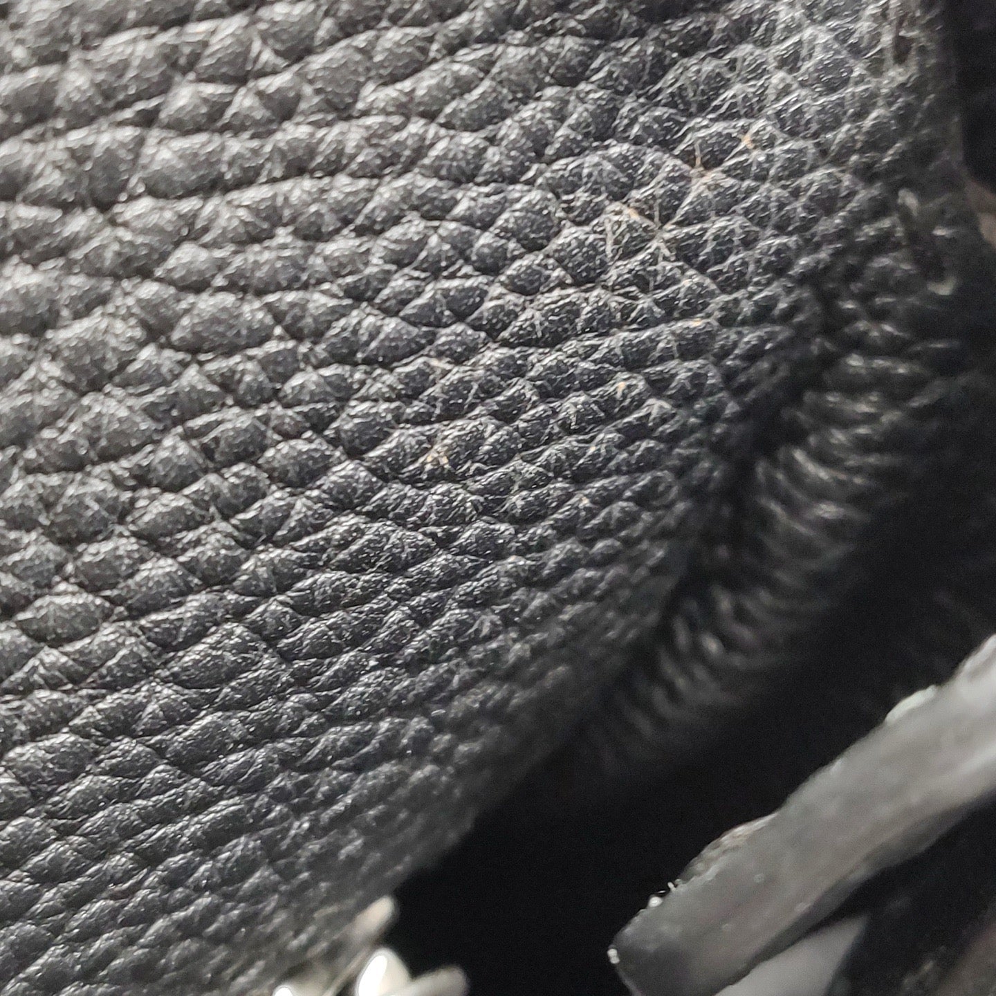 Fendi - Peekaboo - Leather - Black - (medium)