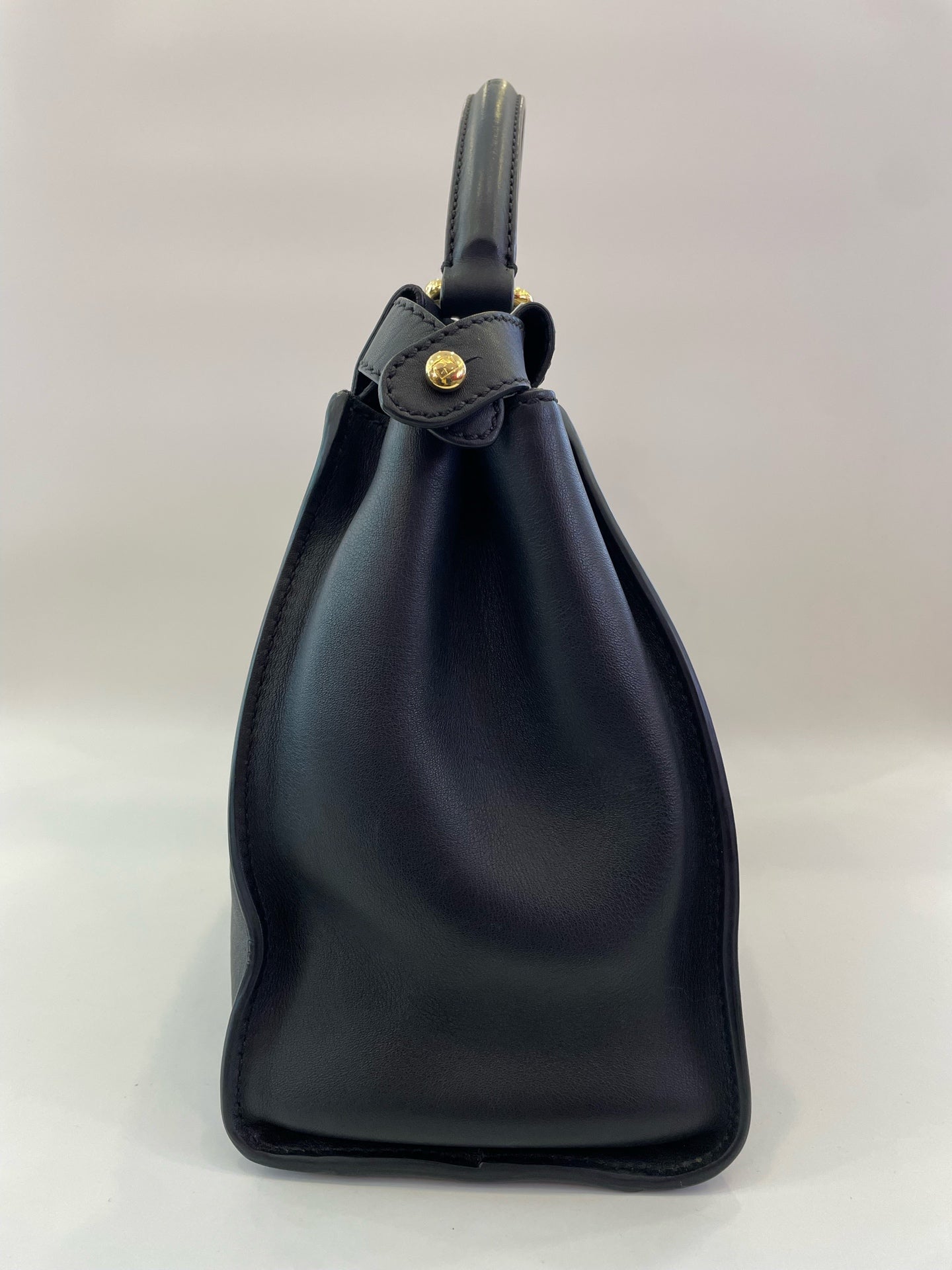 Fendi - Peekaboo - Leather - Black - (medium)