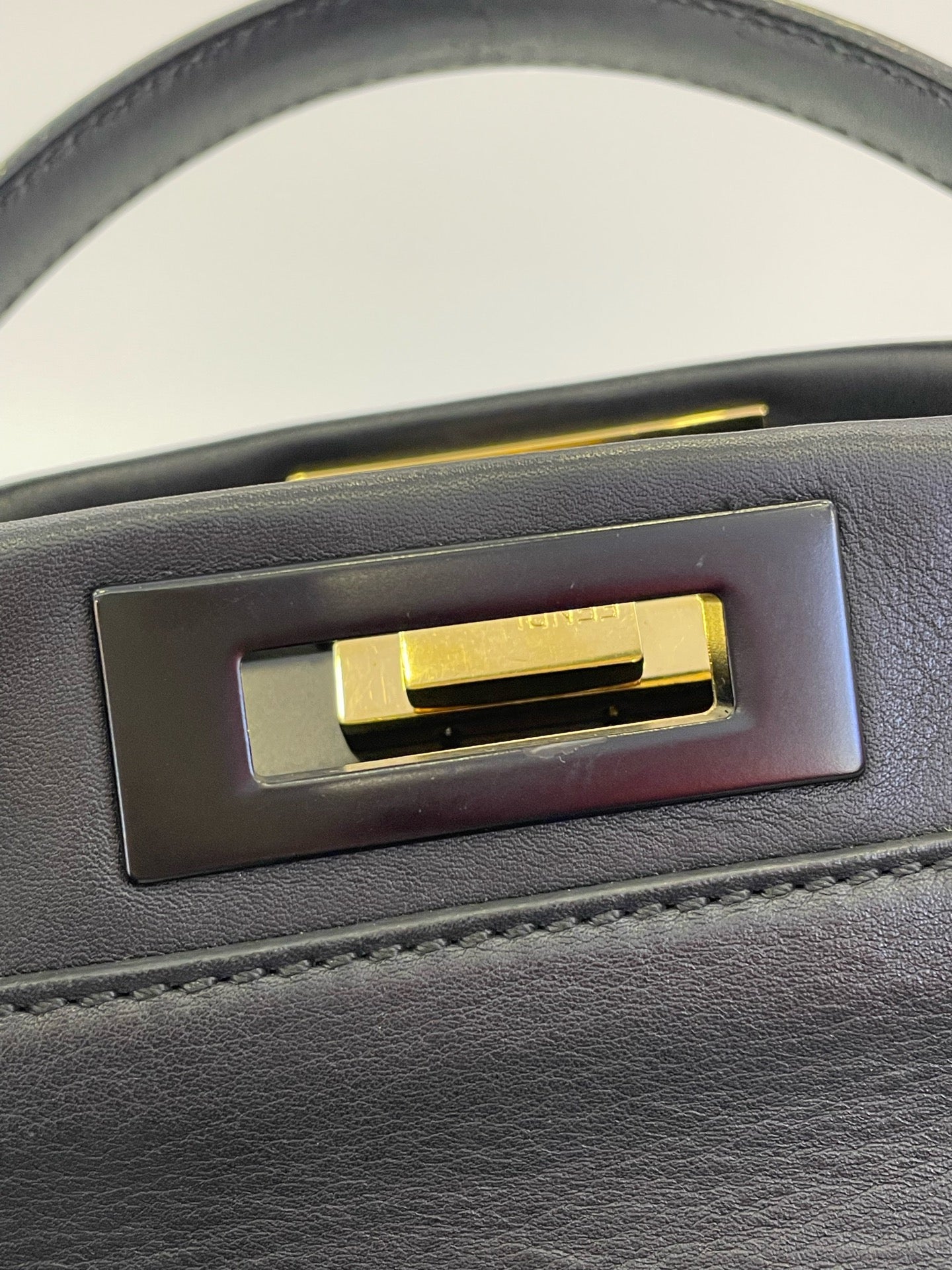 Fendi - Peekaboo - Leather - Black - (medium)