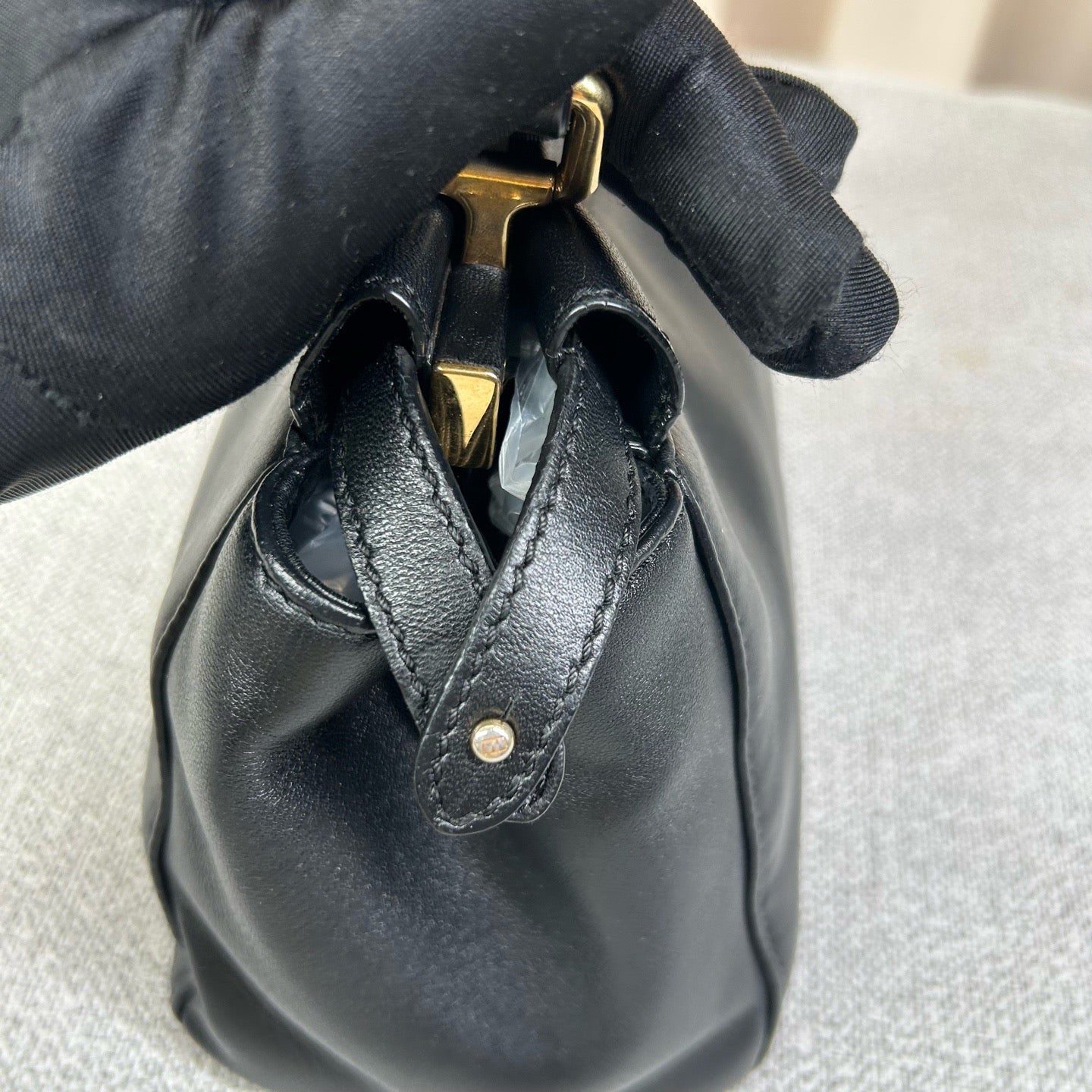 Fendi - Peekaboo - Leather - Black - (medium)
