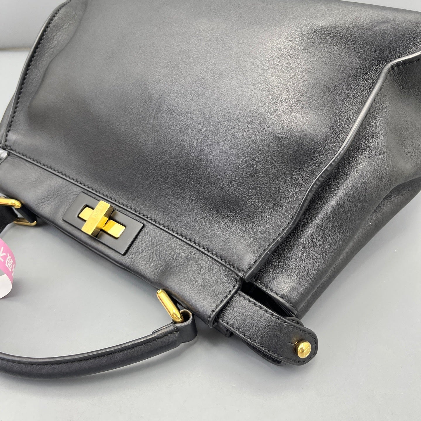 Fendi - Peekaboo - Leather - Black - (medium)