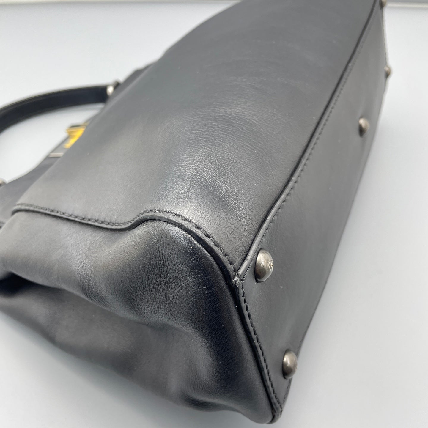 Fendi - Peekaboo - Leather - Black - (medium)
