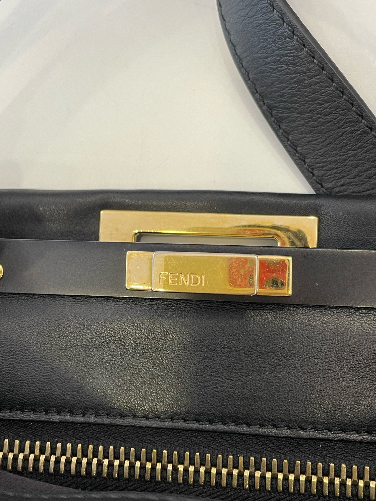 Fendi - Peekaboo - Leather - Black - (medium)