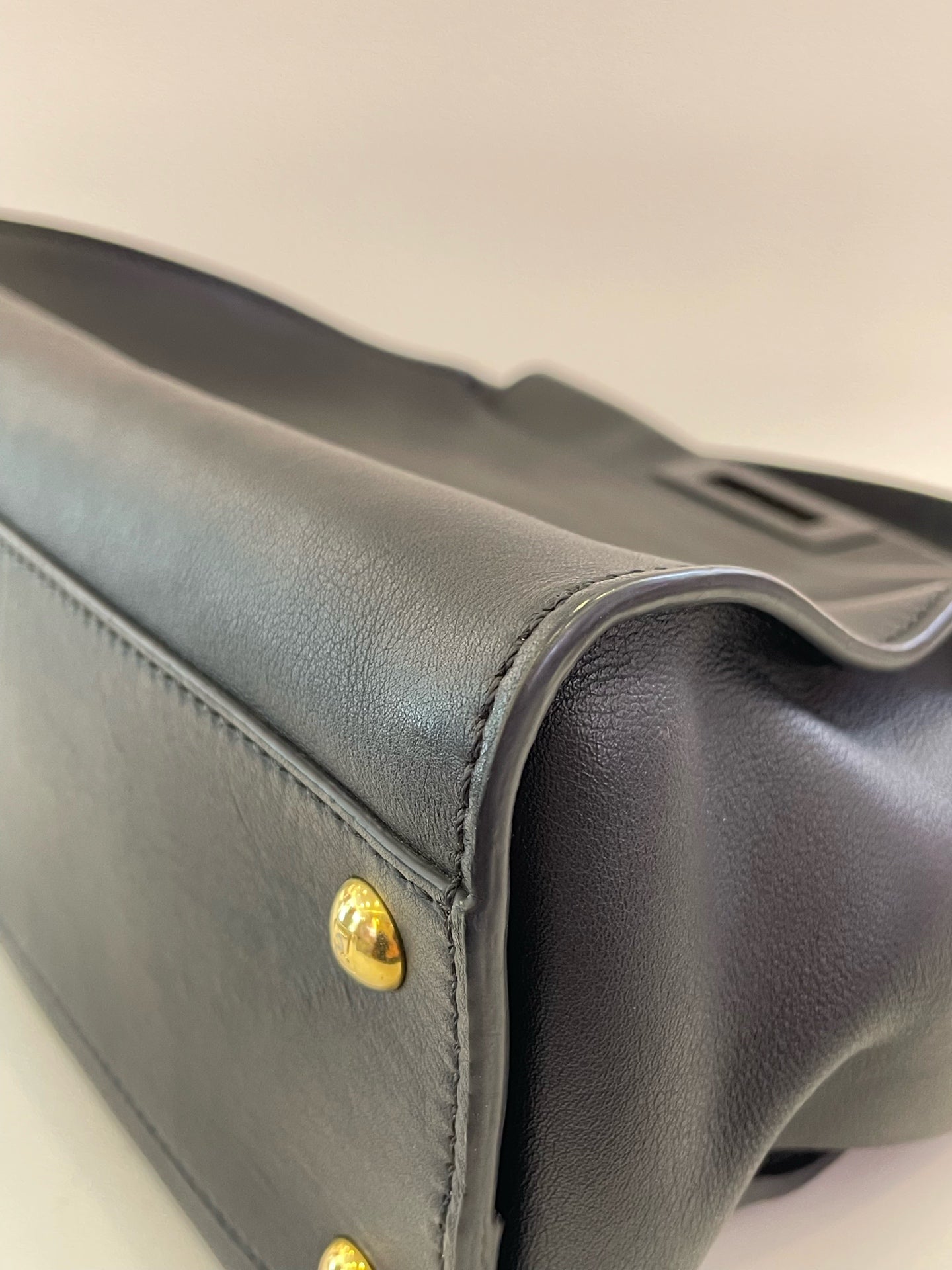 Fendi - Peekaboo - Leather - Black - (medium)