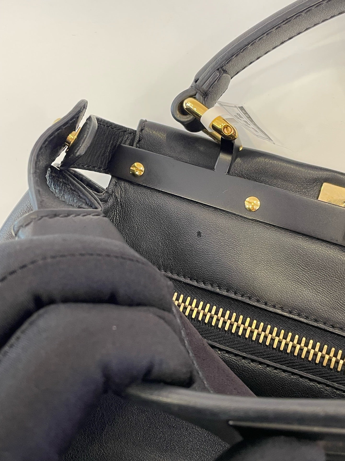 Fendi - Peekaboo - Leather - Black - (medium)