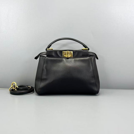 Fendi - Peekaboo - Leather - Black - (Small)