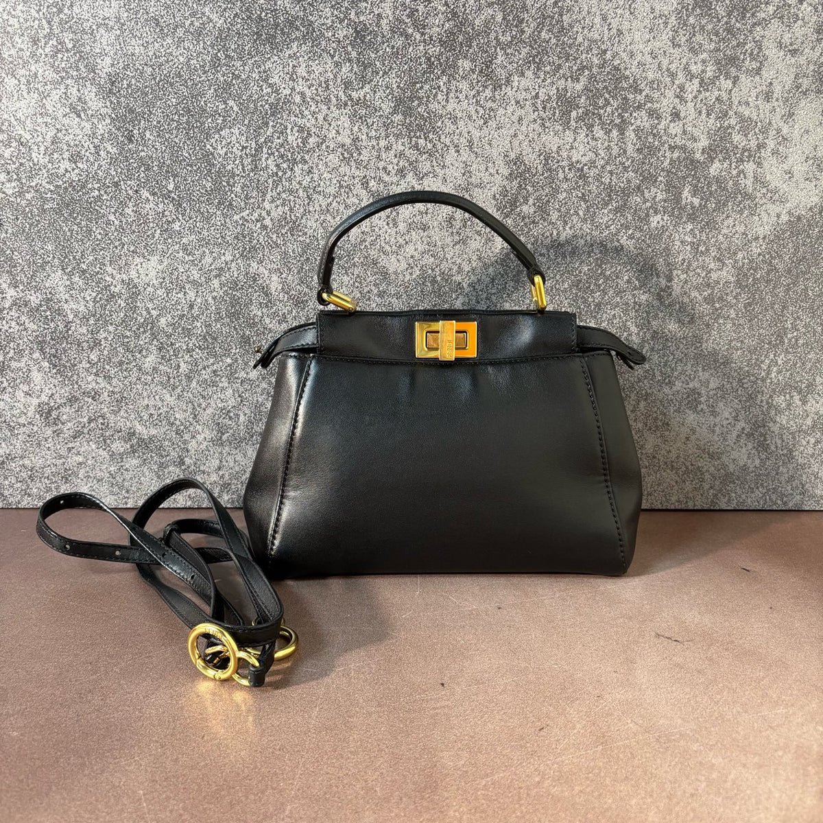Fendi - Peekaboo - Leather - Black - (small)