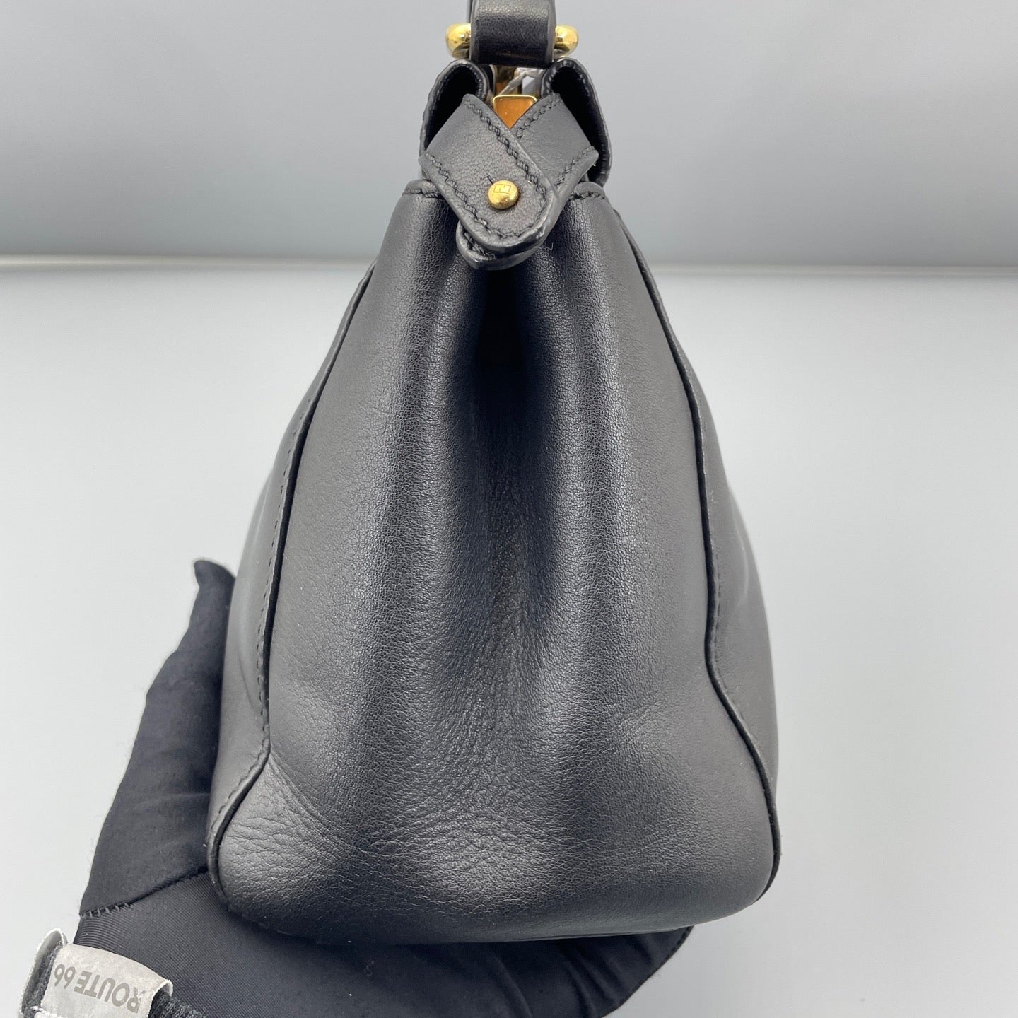Fendi - Peekaboo - Leather - Black - (Small)