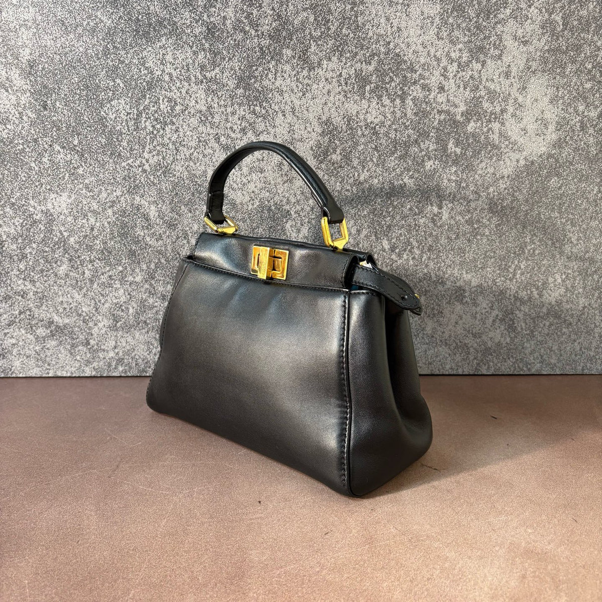 Fendi - Peekaboo - Leather - Black - (small)