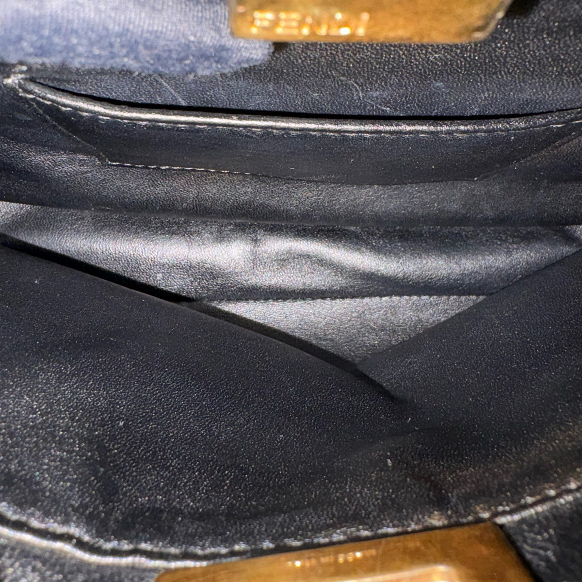 Fendi - Peekaboo - Leather - Black - (small)
