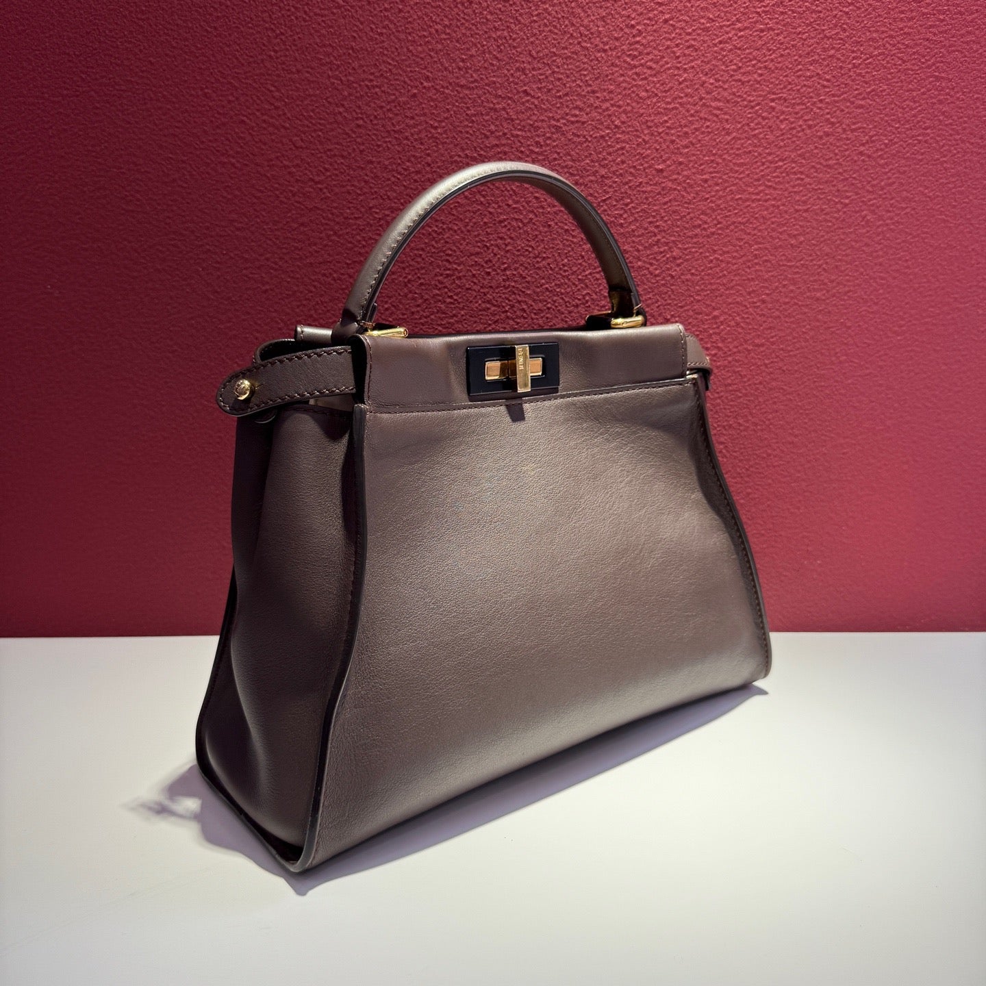 Fendi - Peekaboo - Leather - Brown - (medium)