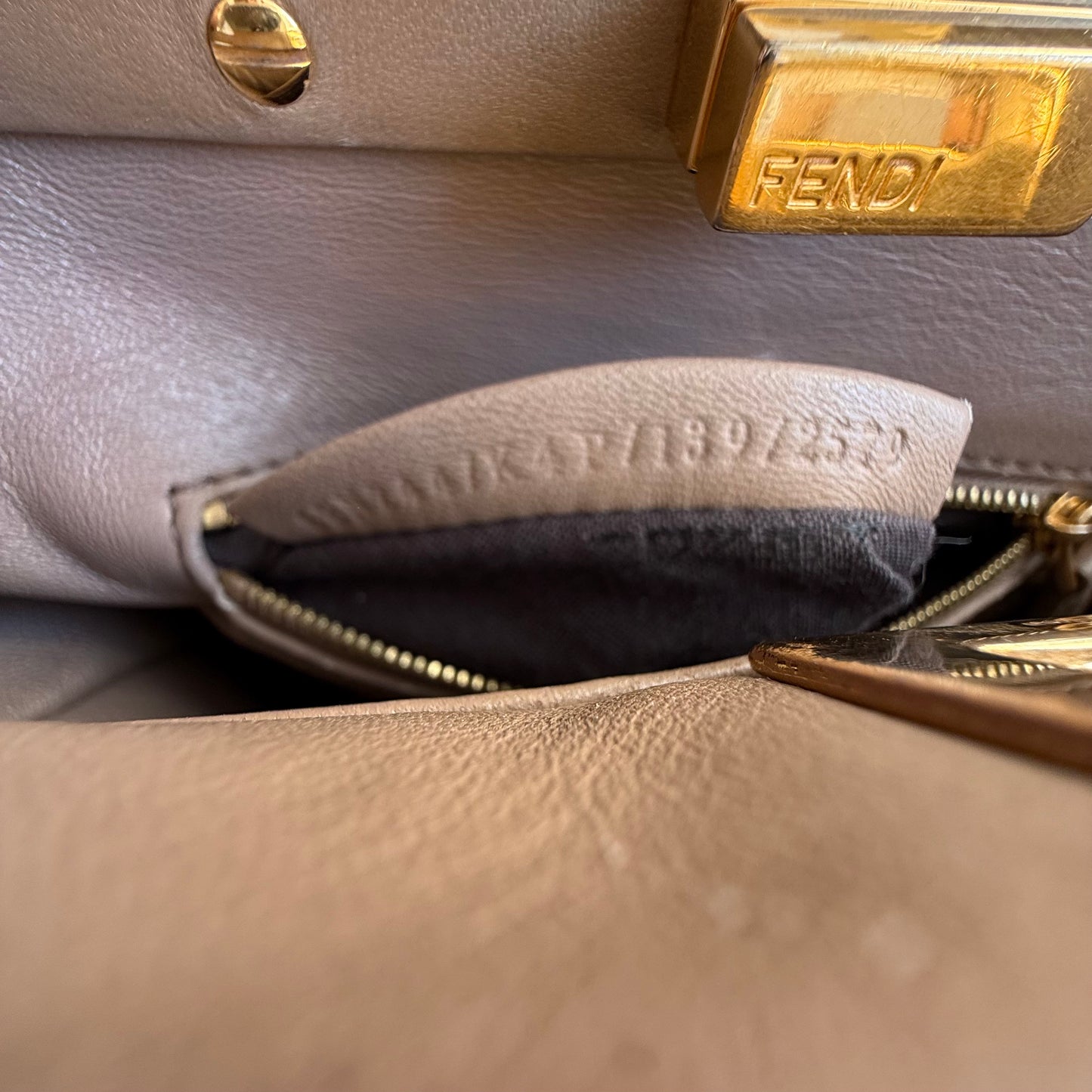 Fendi - Peekaboo - Leather - Brown - (small)
