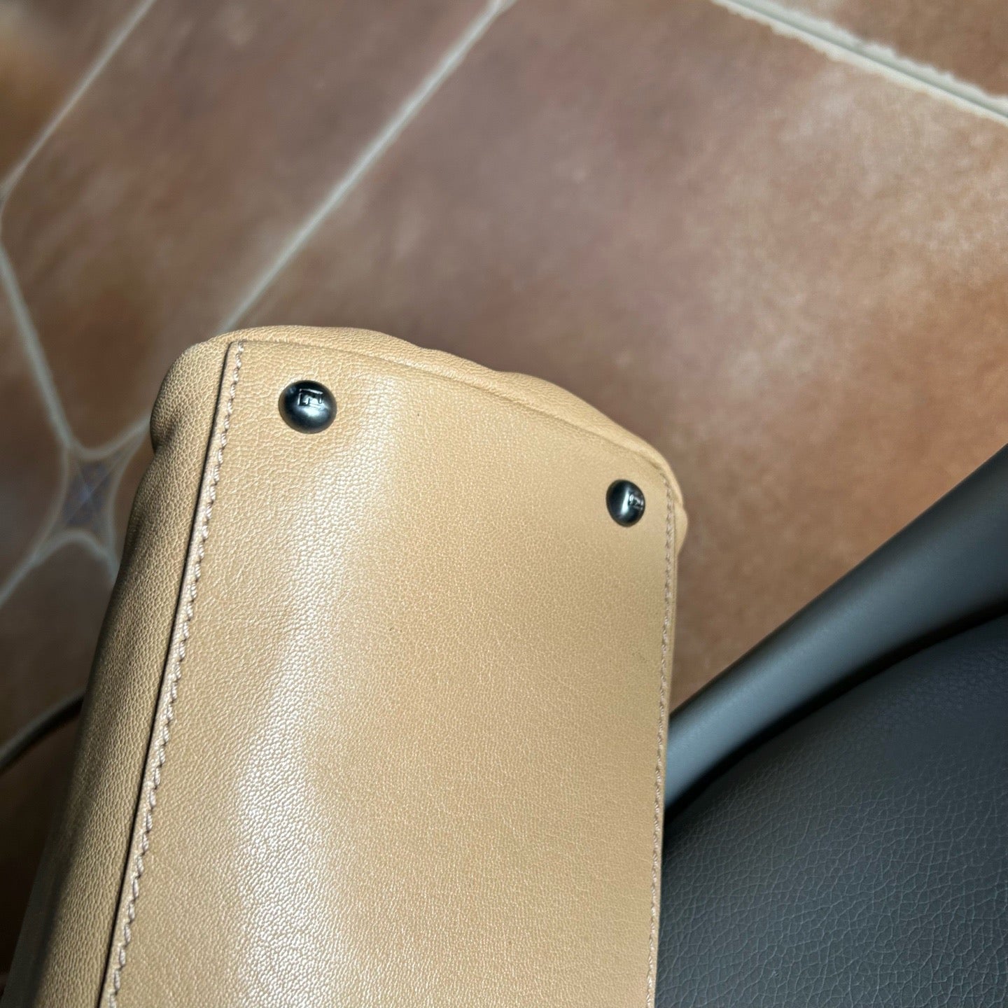 Fendi - Peekaboo - Leather - Camel - (Large)