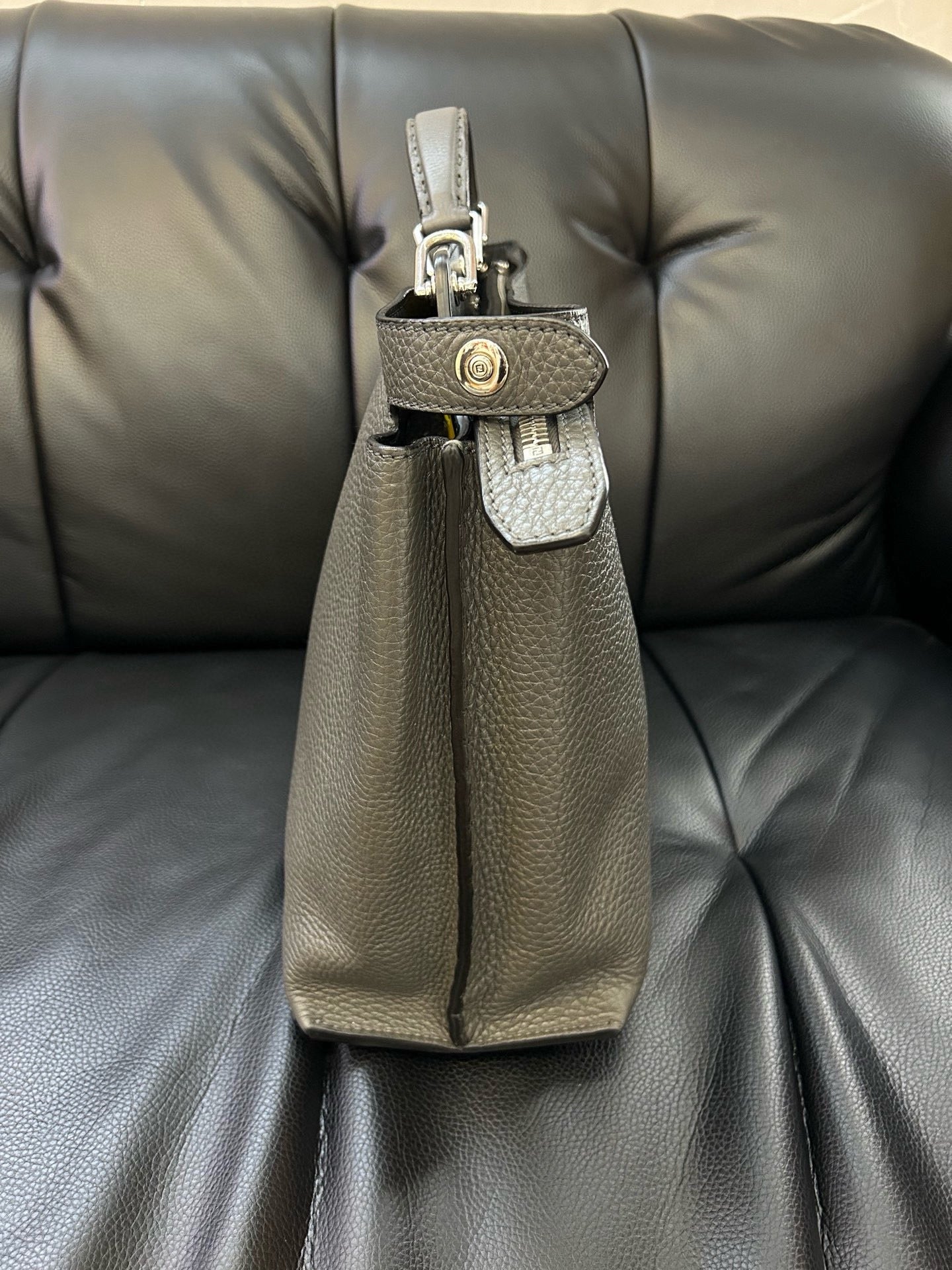Fendi - Peekaboo - Leather - Grey - (large)